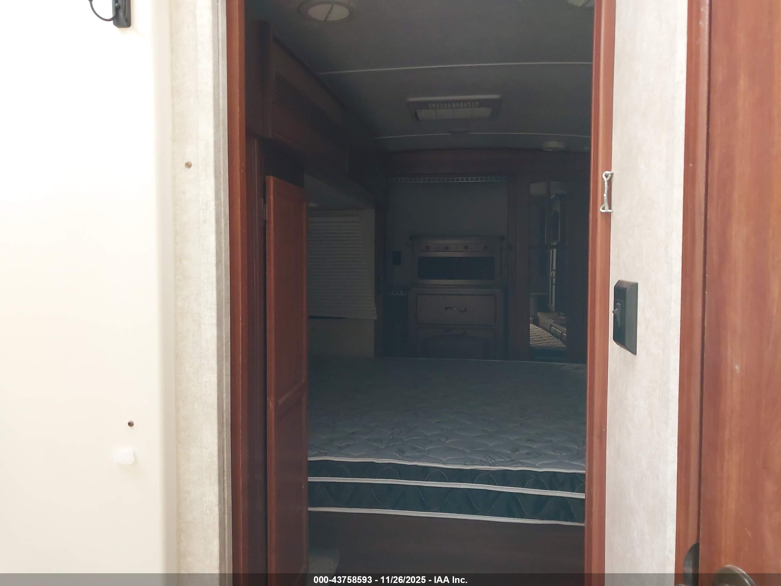 KEYSTONE RV image 8