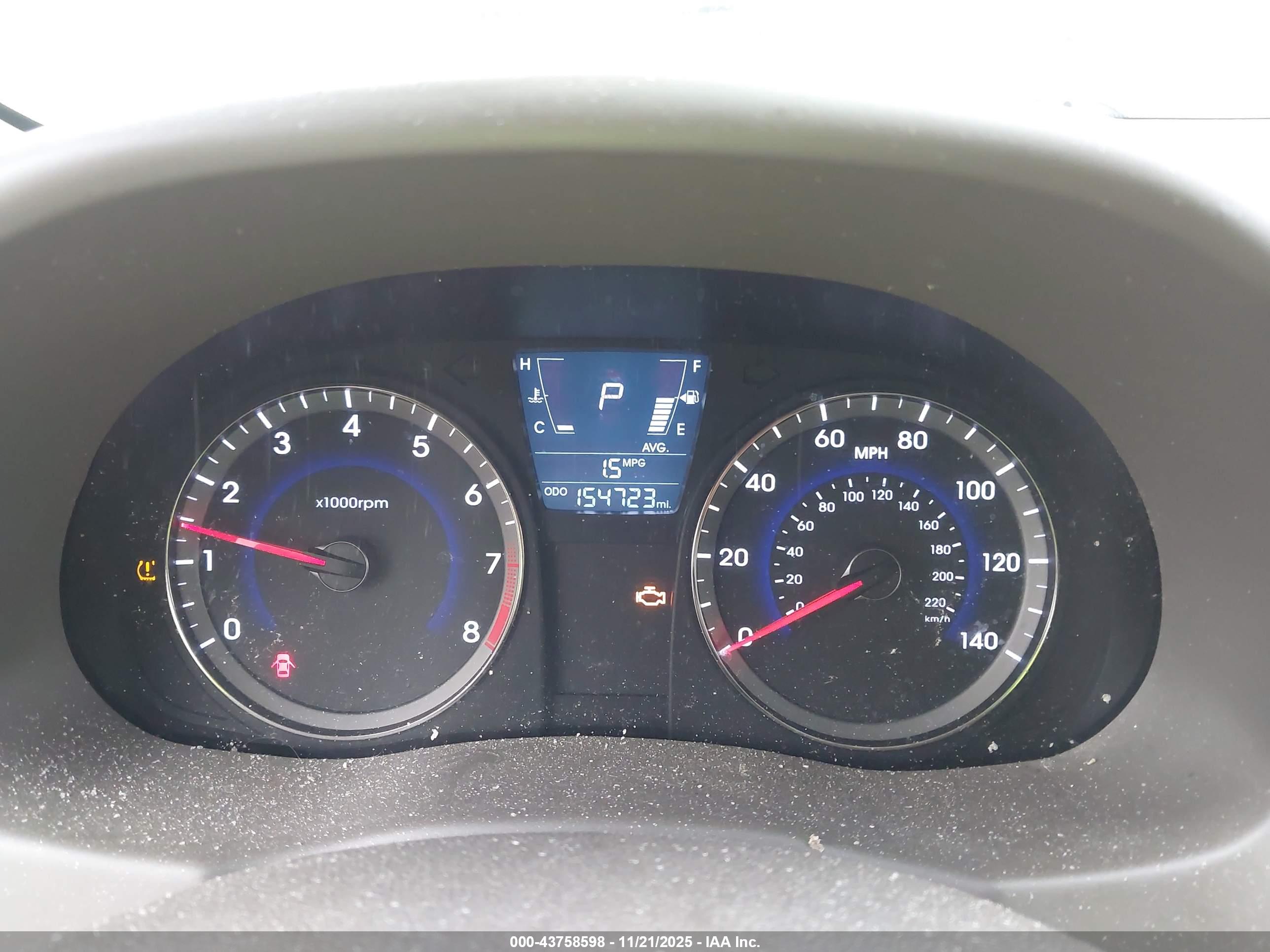 HYUNDAI ACCENT image 7