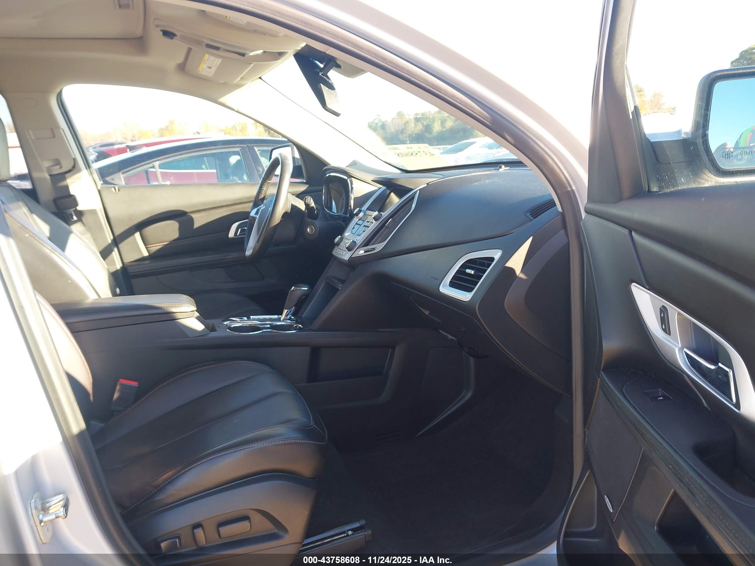 GMC TERRAIN image 5