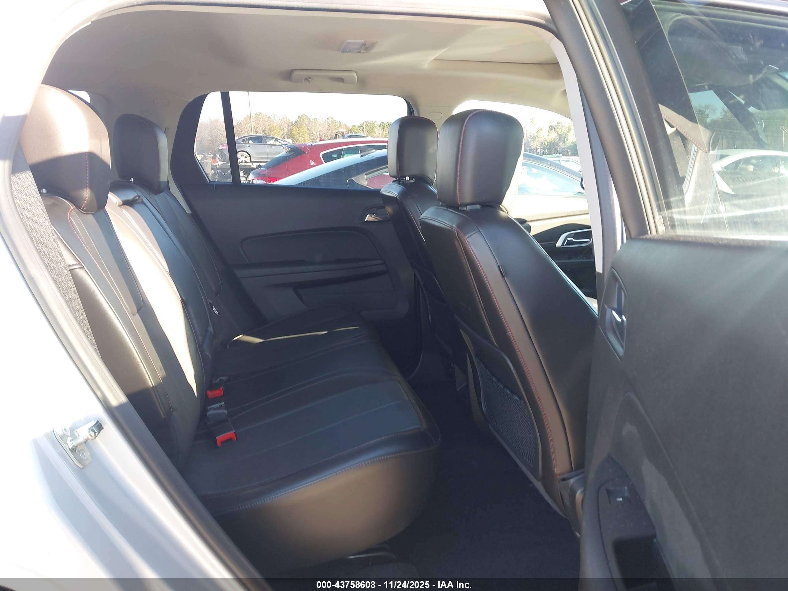GMC TERRAIN image 8