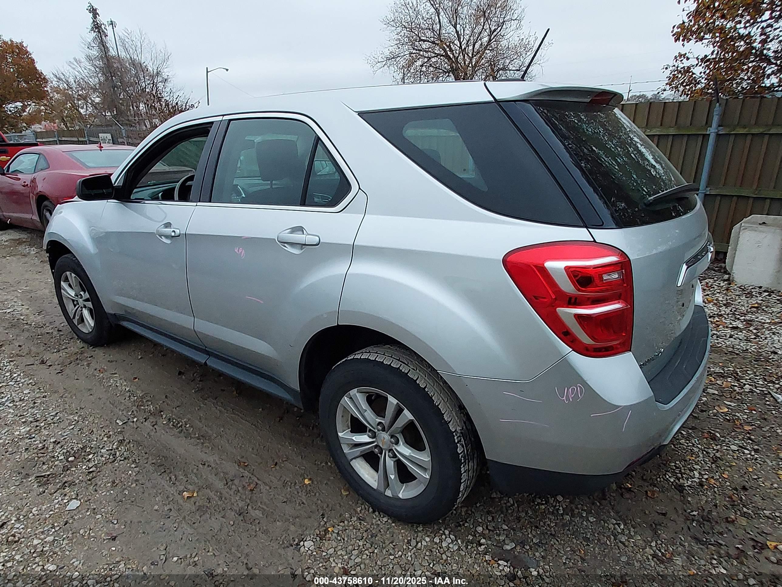CHEVROLET EQUINOX image 3