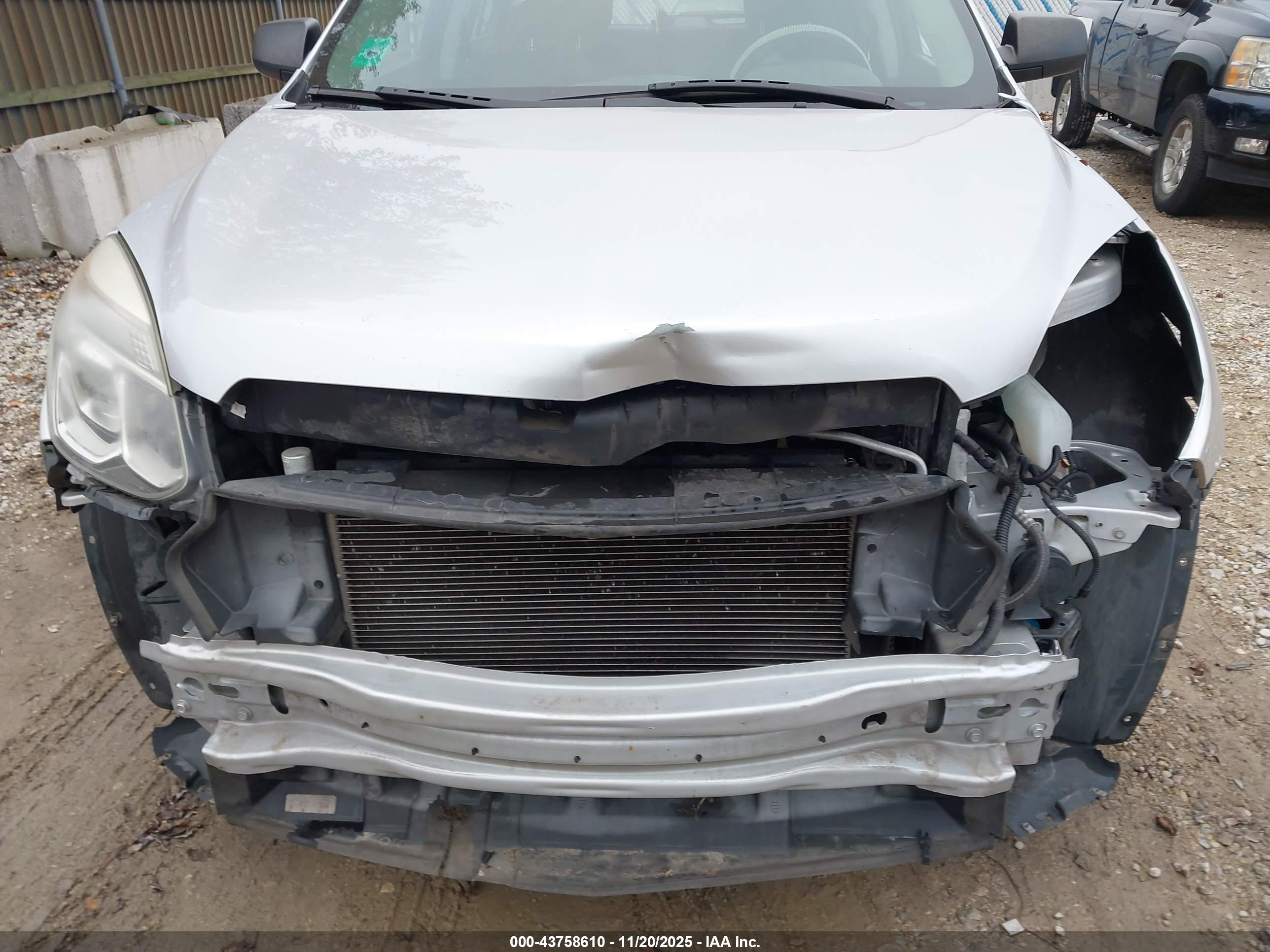 CHEVROLET EQUINOX image 6