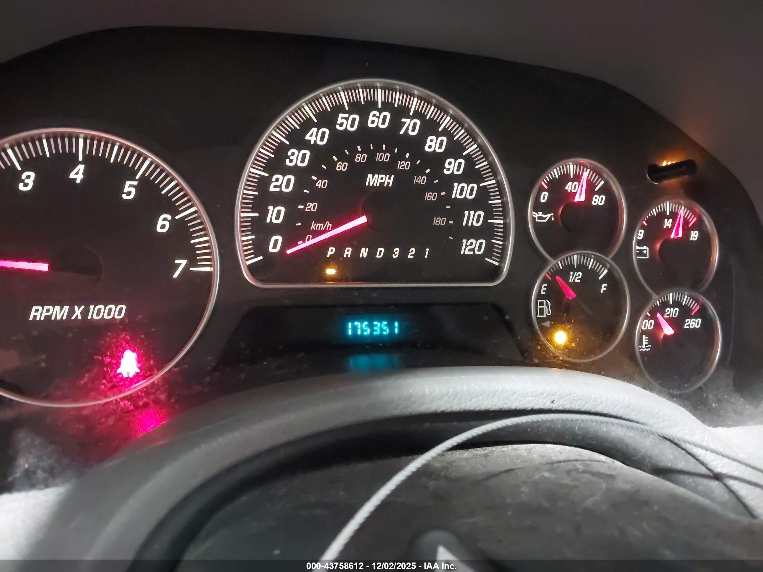 GMC ENVOY image 7