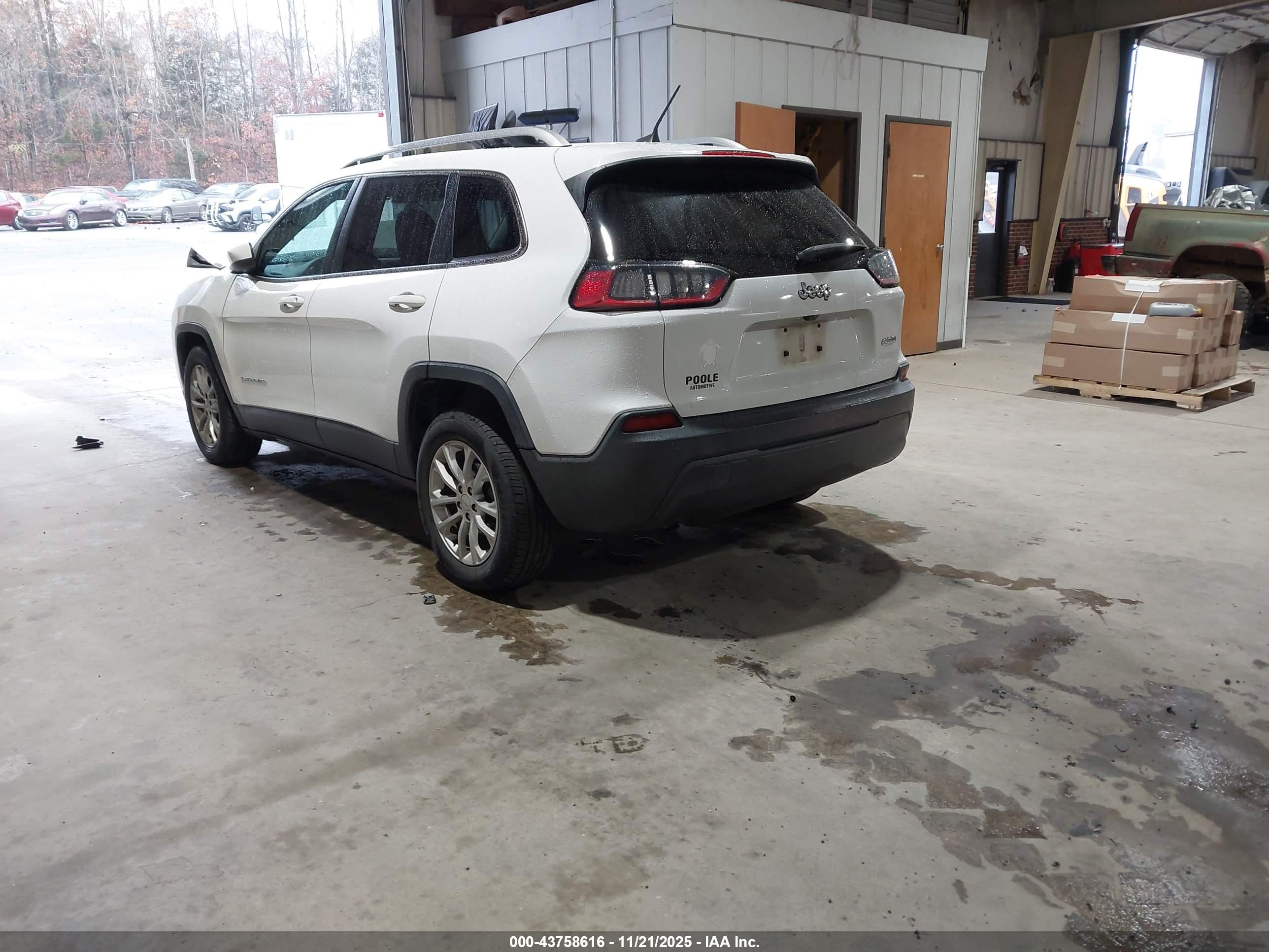JEEP CHEROKEE image 3
