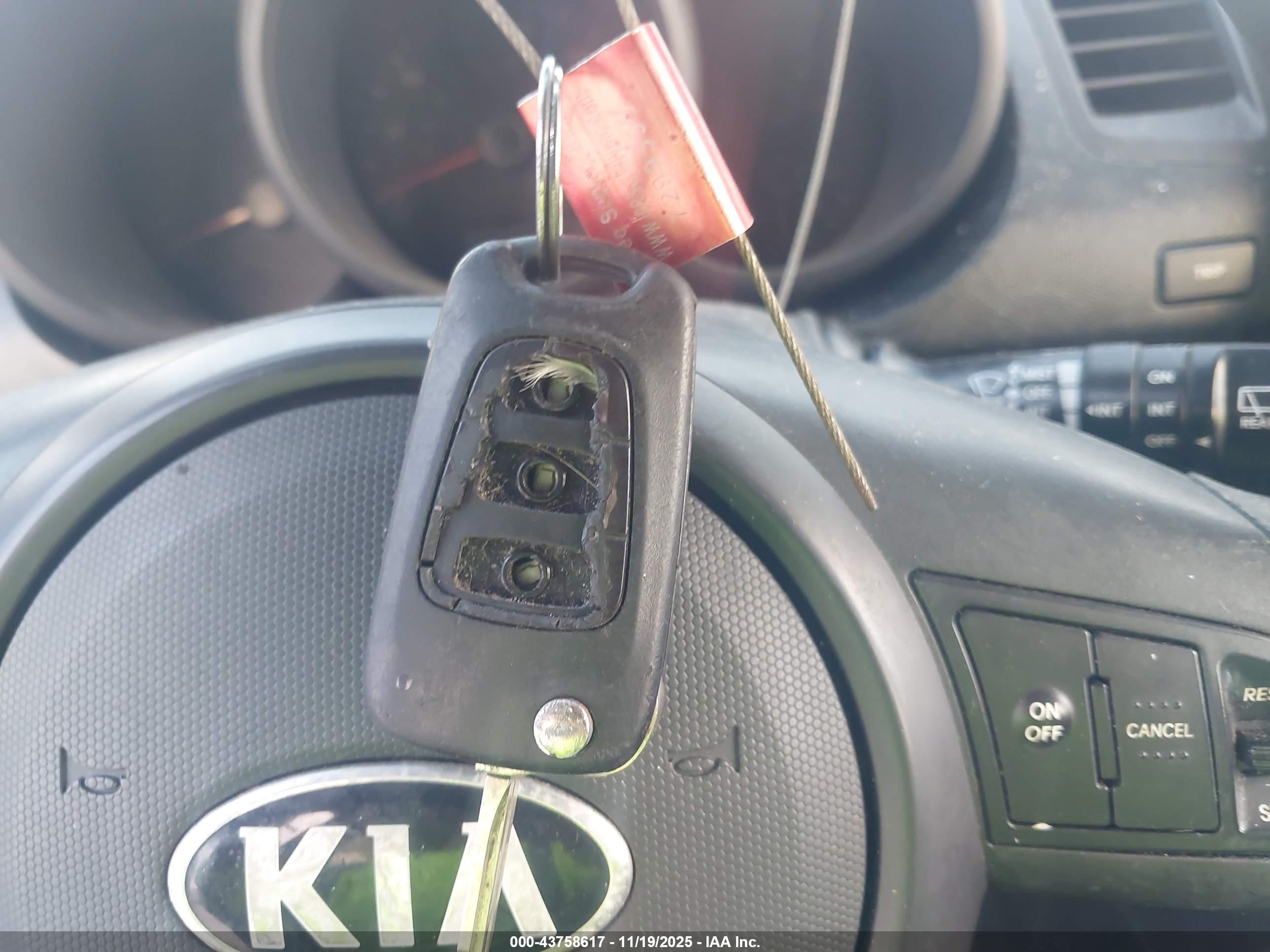 KIA SOUL image 11