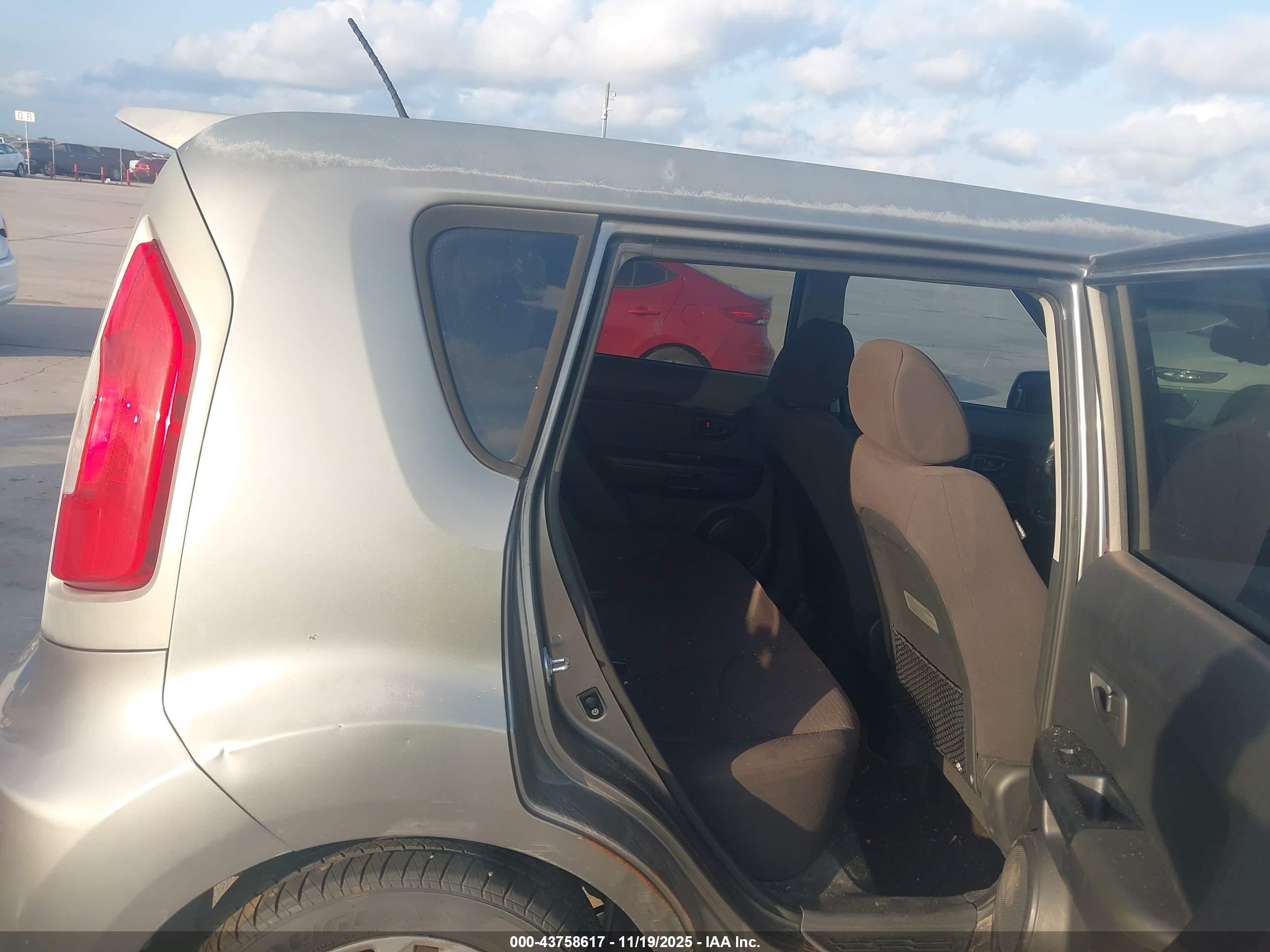 KIA SOUL image 8