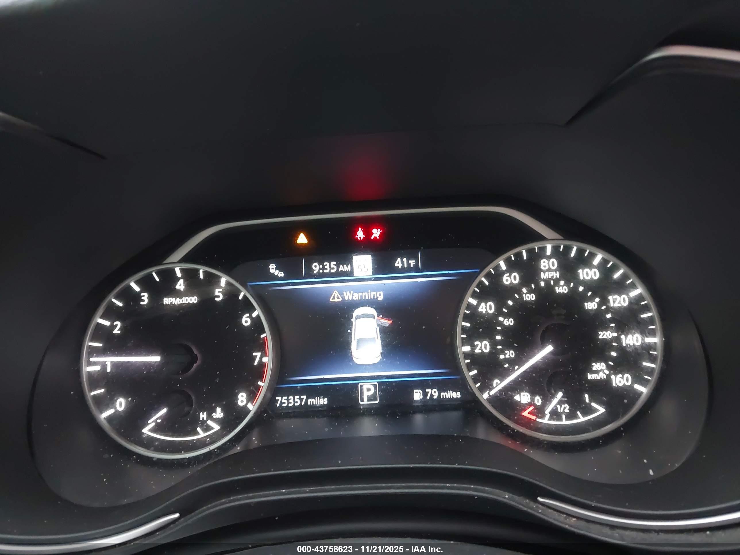 NISSAN MAXIMA image 7