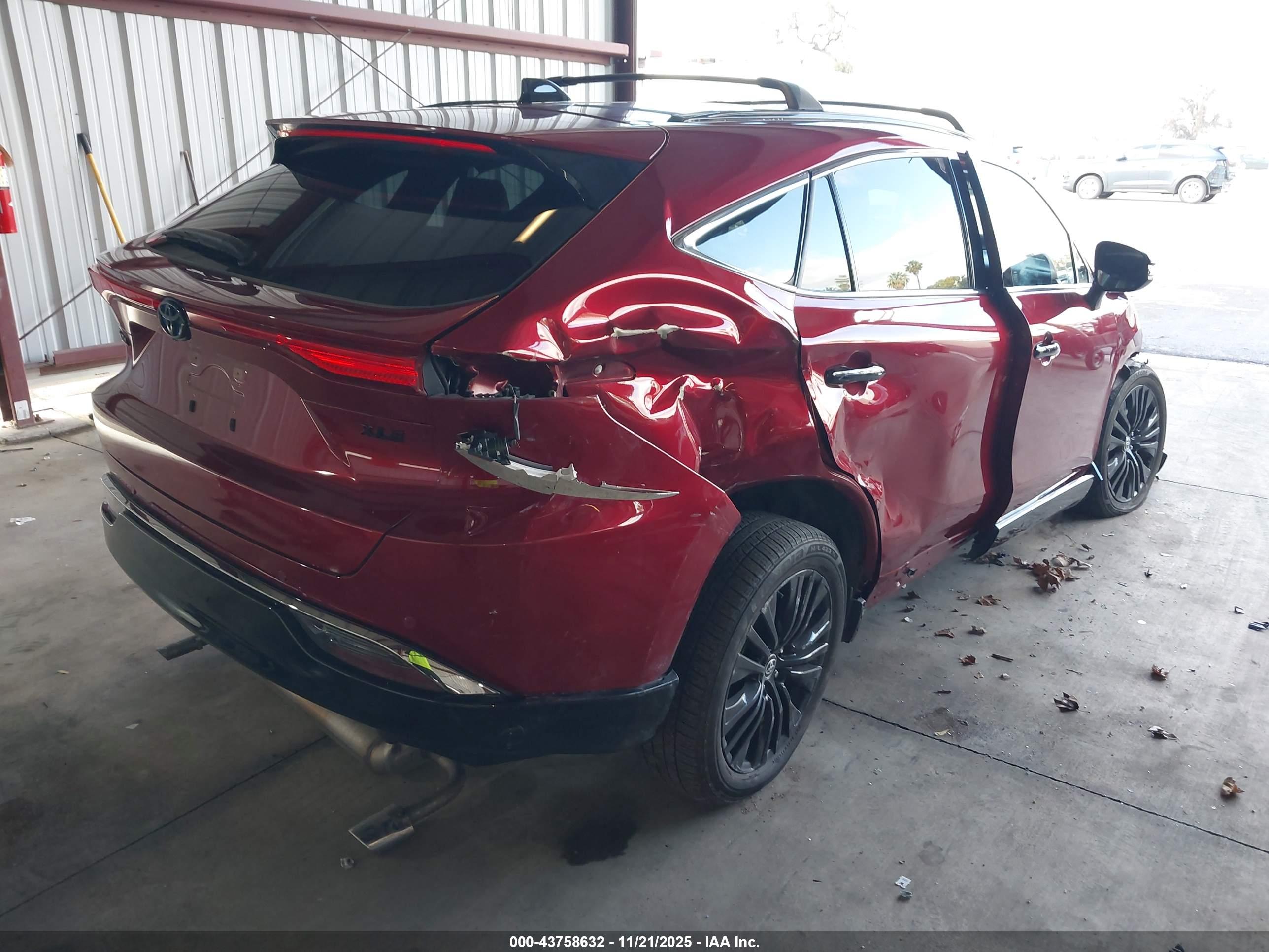 TOYOTA VENZA image 4
