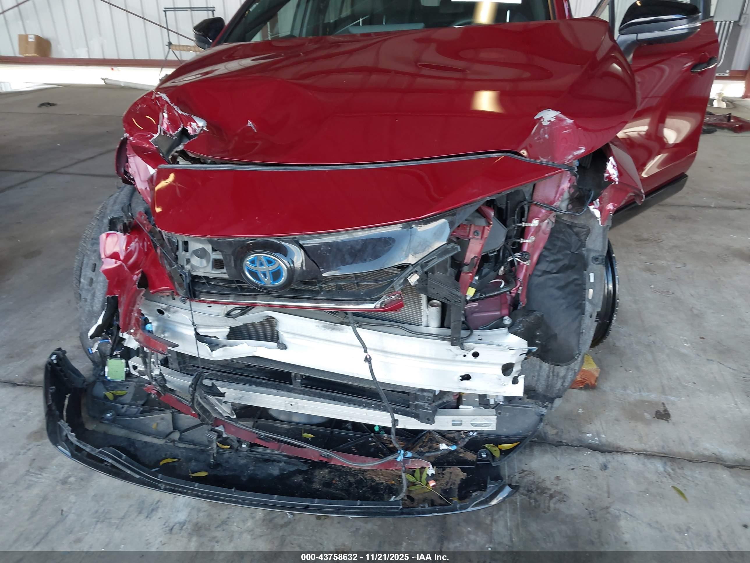 TOYOTA VENZA image 6