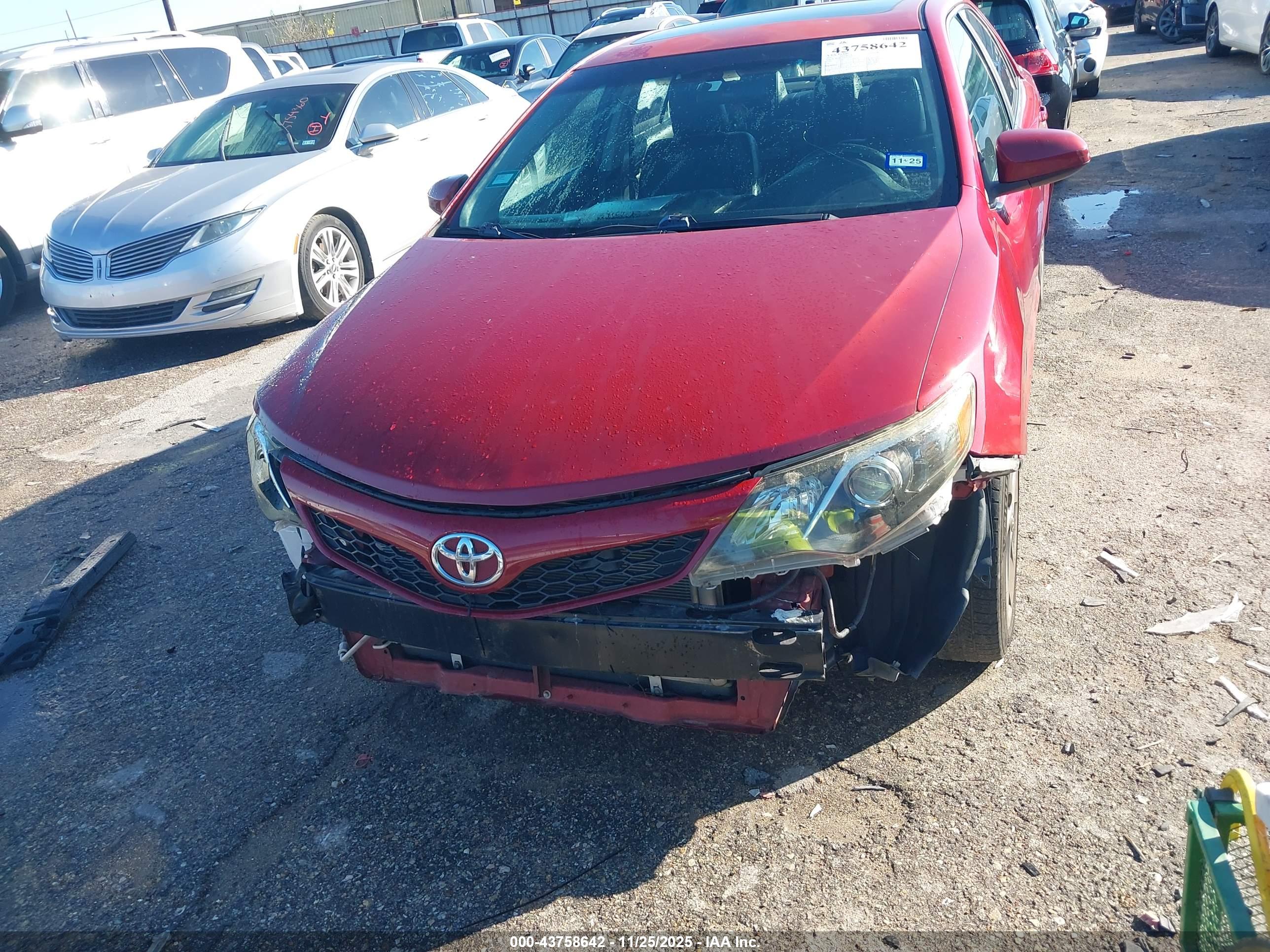 TOYOTA CAMRY image 6