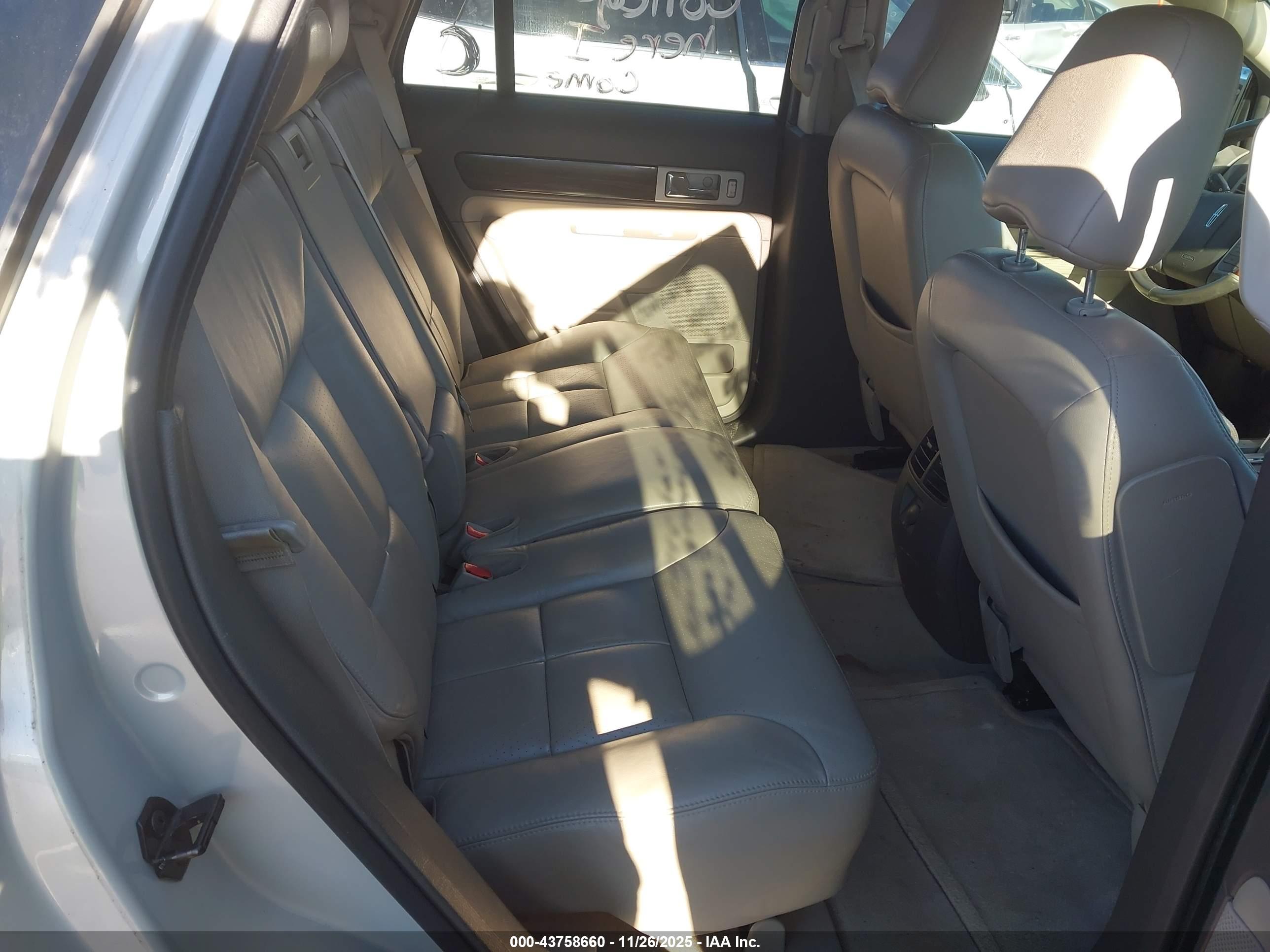 LINCOLN MKX image 8