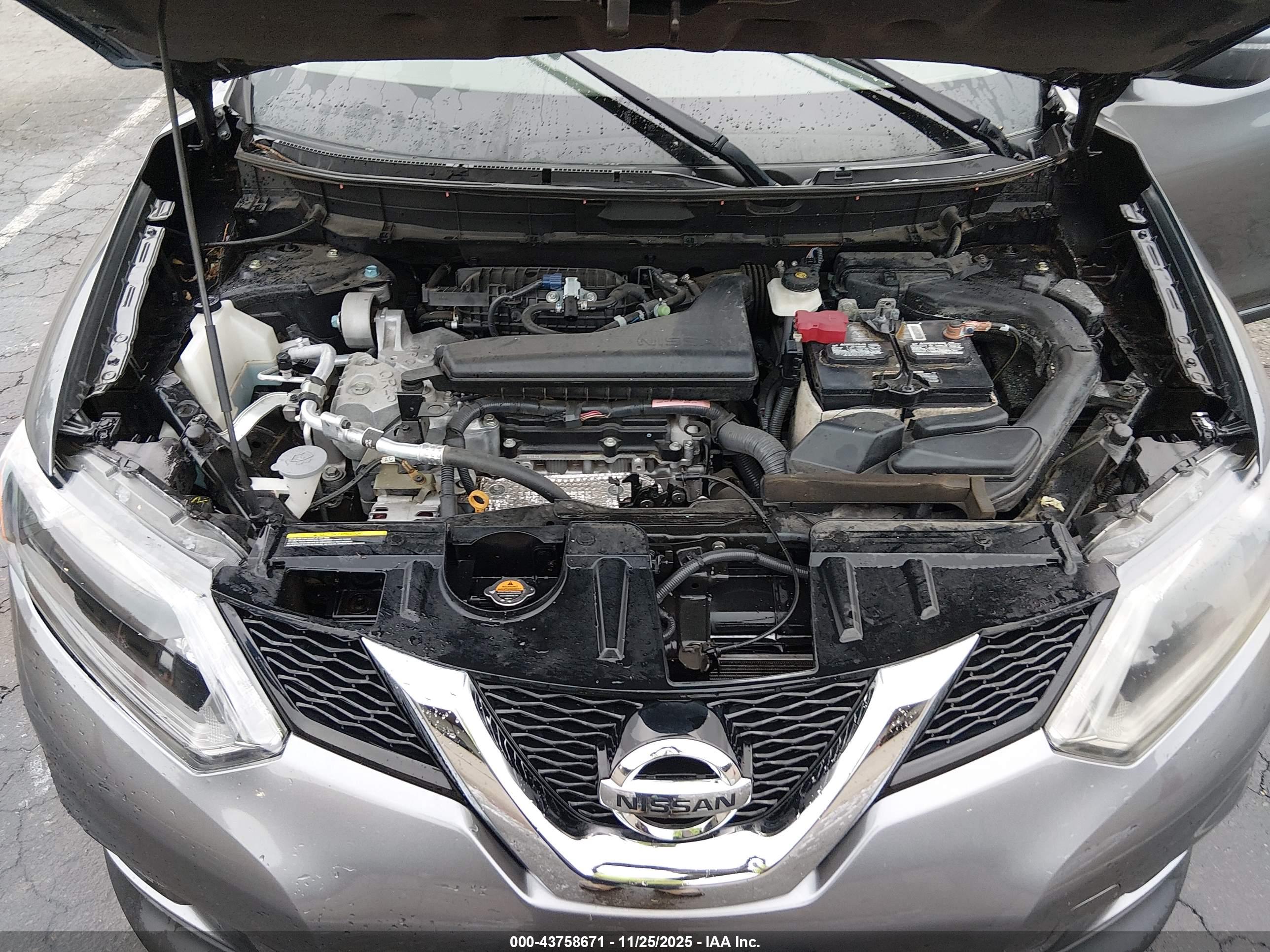 NISSAN ROGUE image 10
