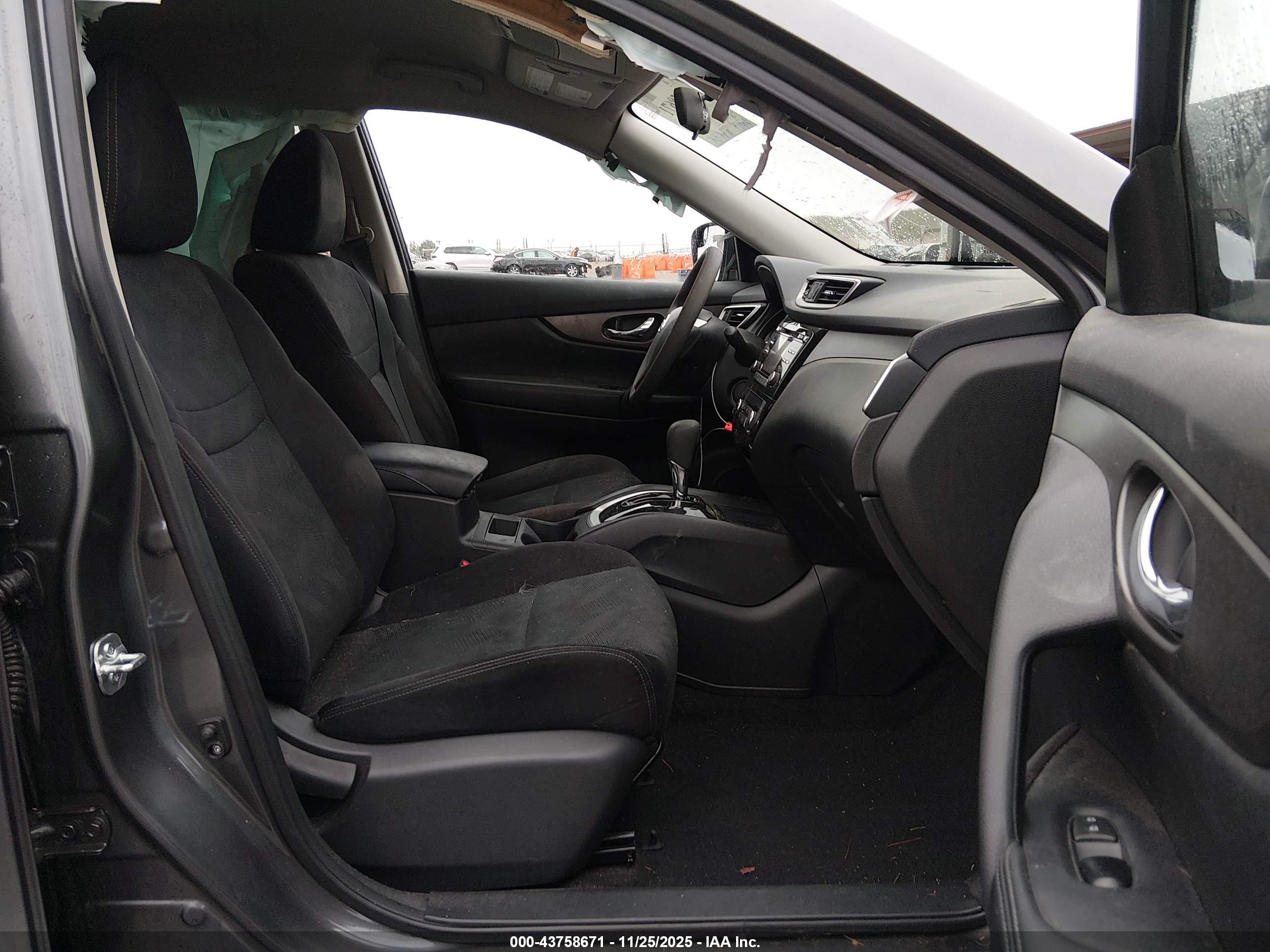 NISSAN ROGUE image 5
