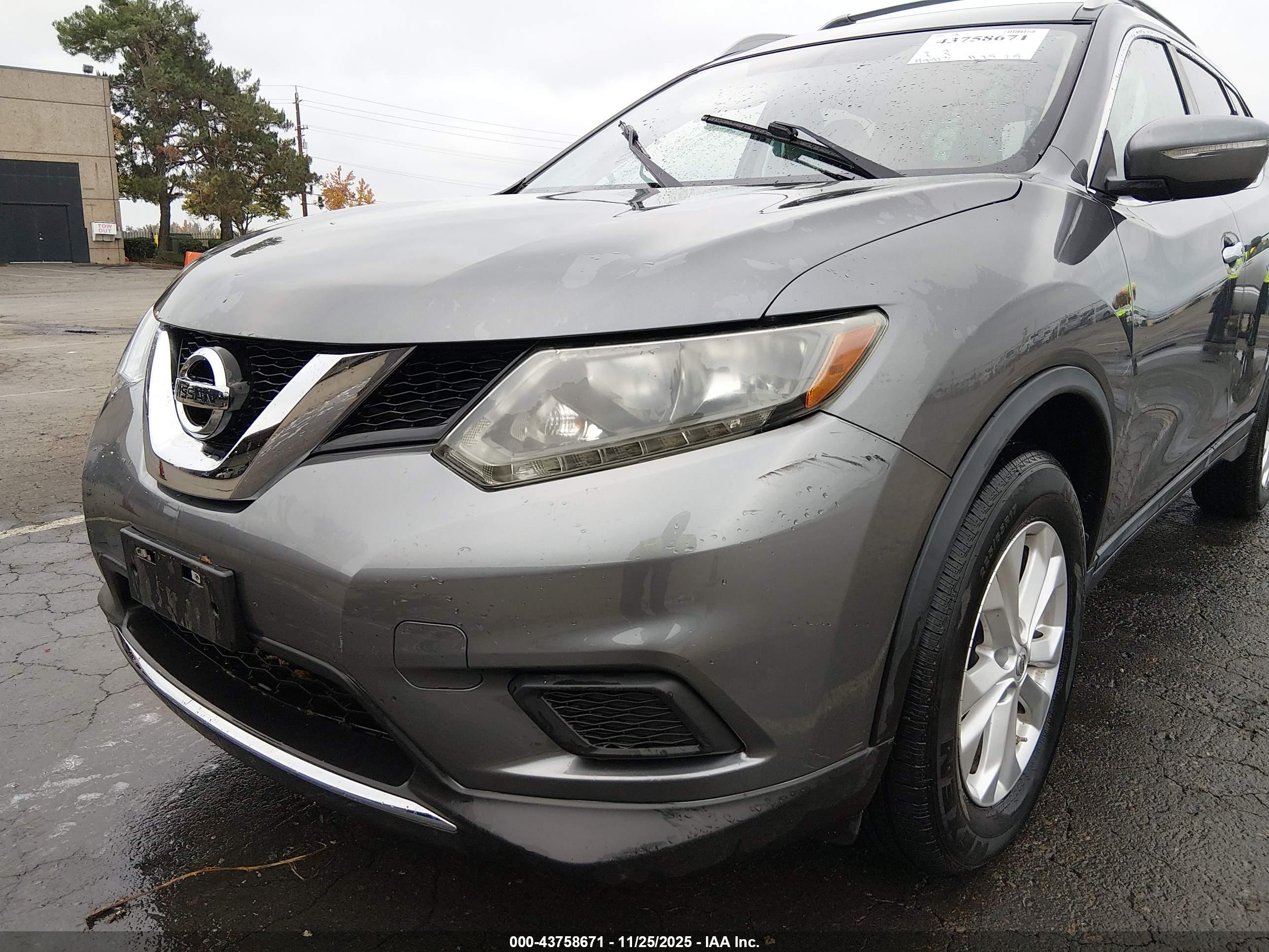 NISSAN ROGUE image 6