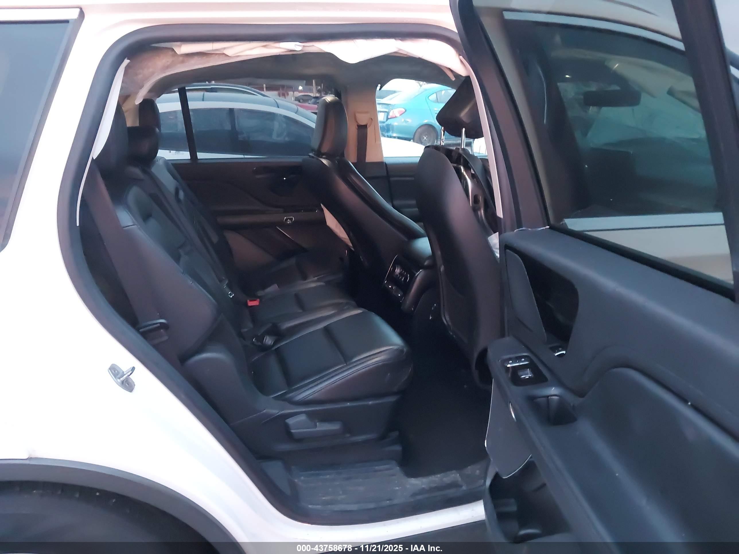 LINCOLN AVIATOR image 8