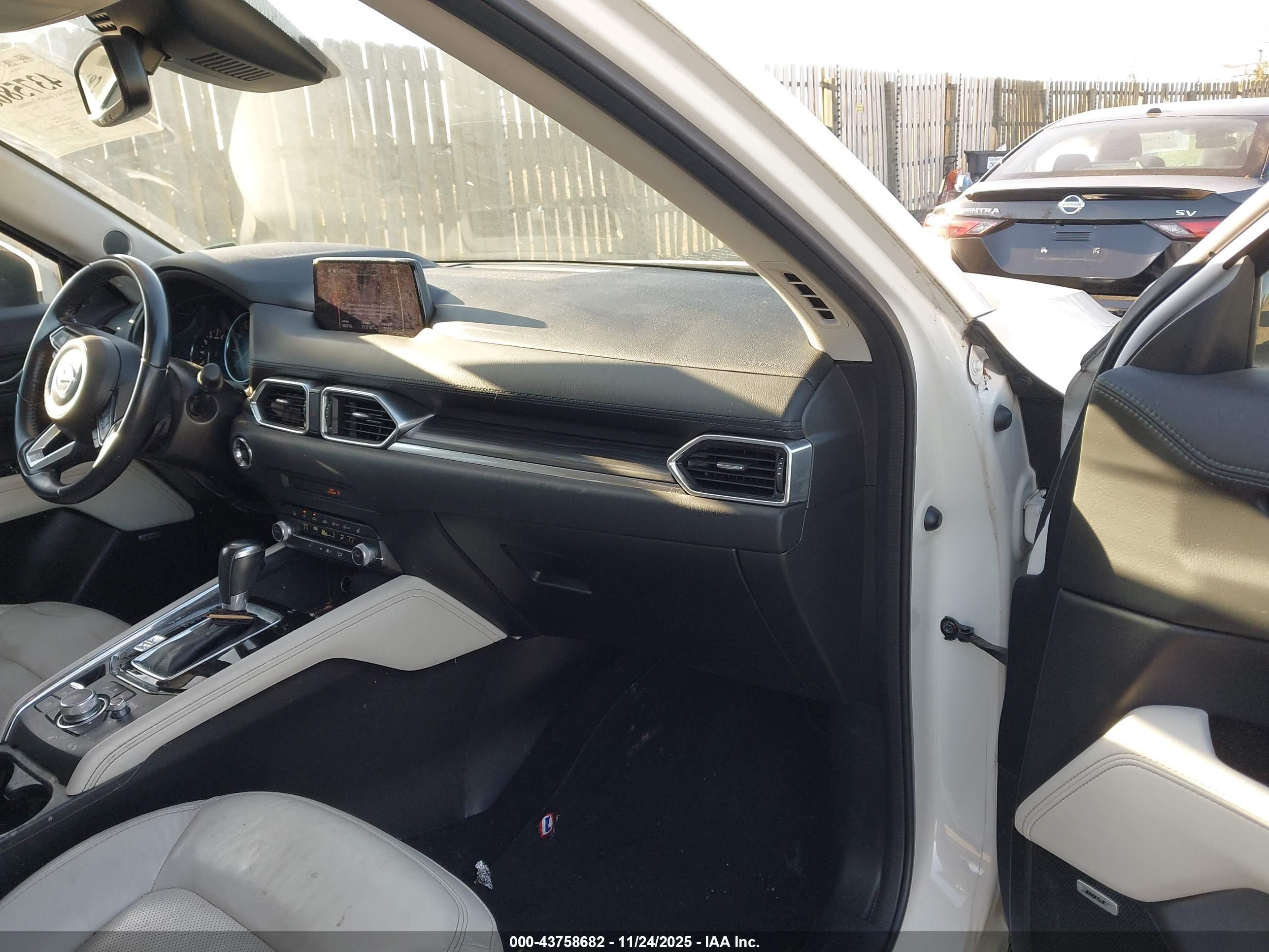 MAZDA CX-5 image 5