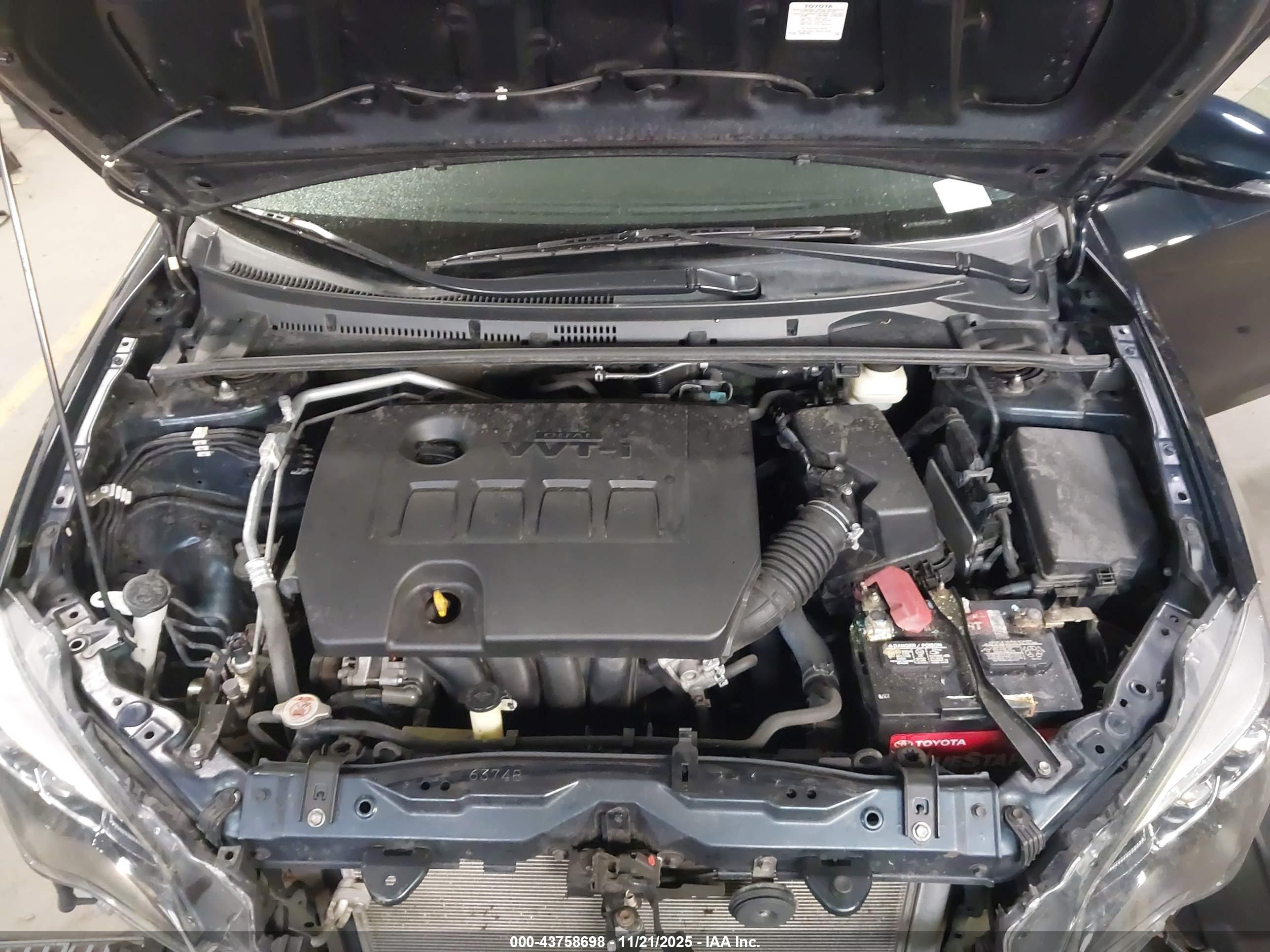 TOYOTA COROLLA image 10