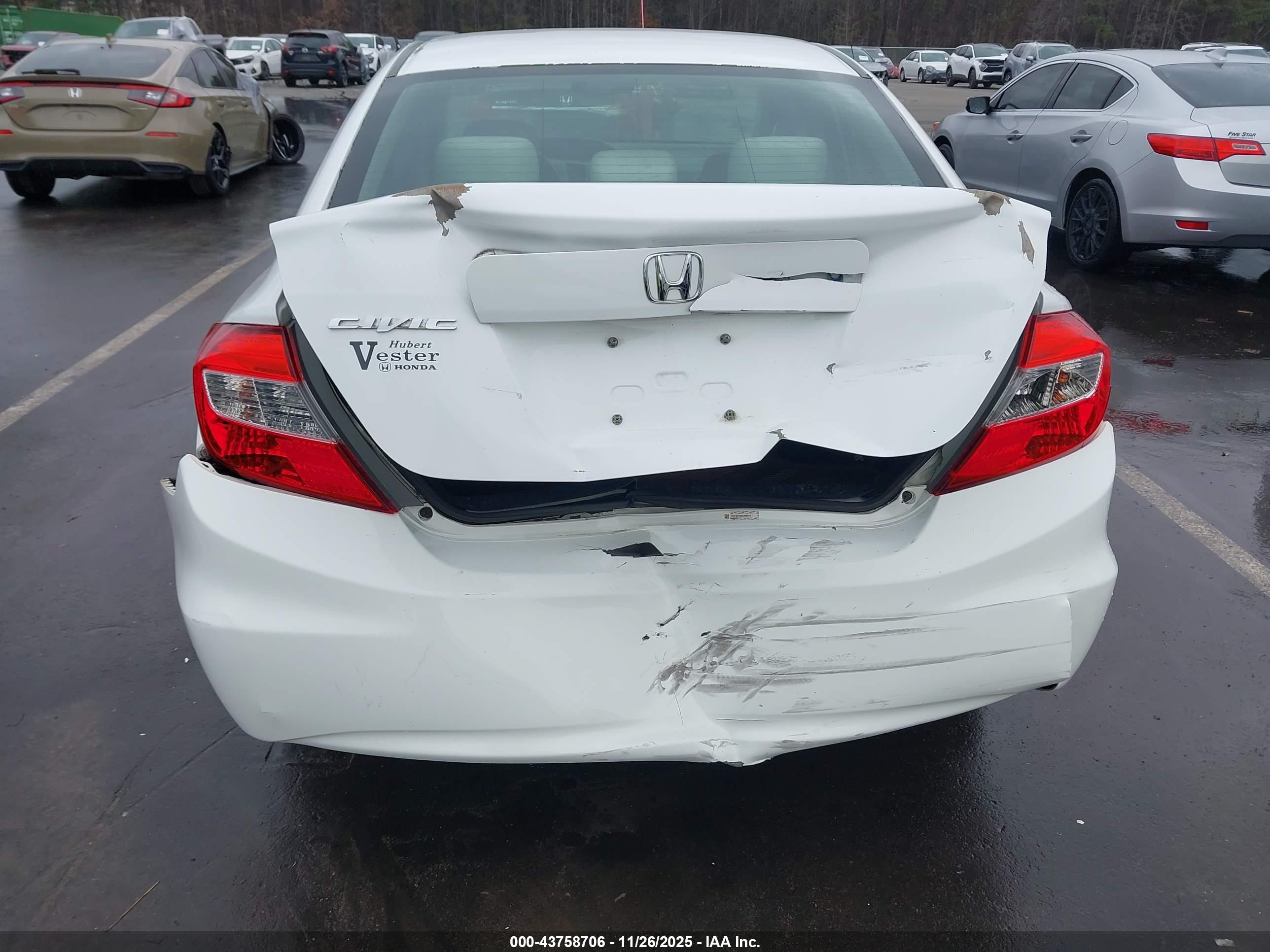 HONDA CIVIC image 6