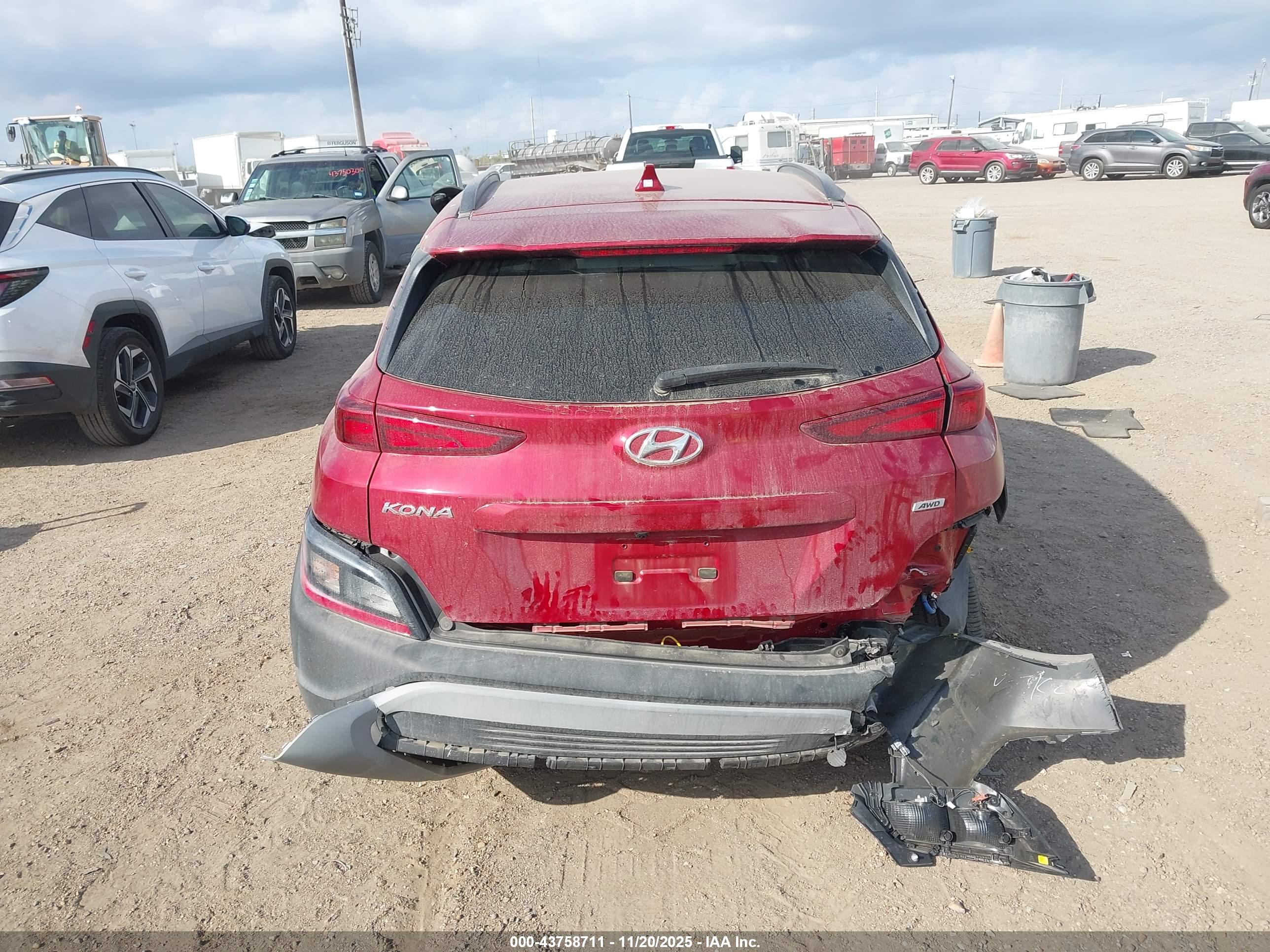 HYUNDAI KONA image 6