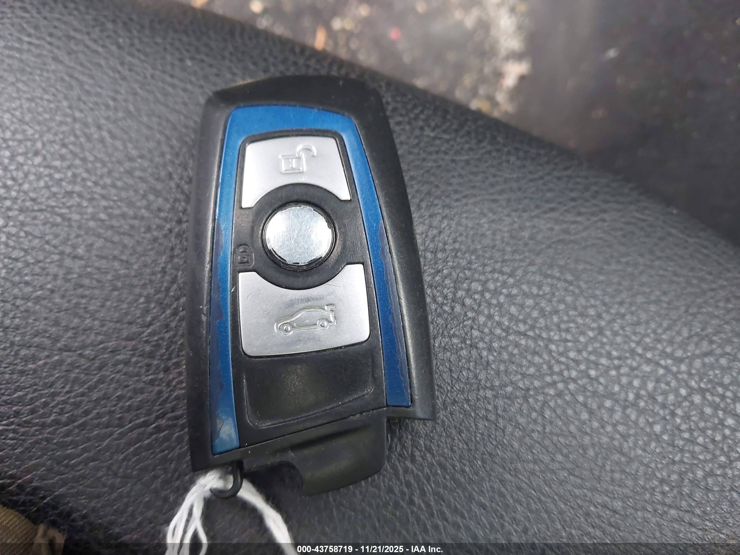 BMW 328I image 11