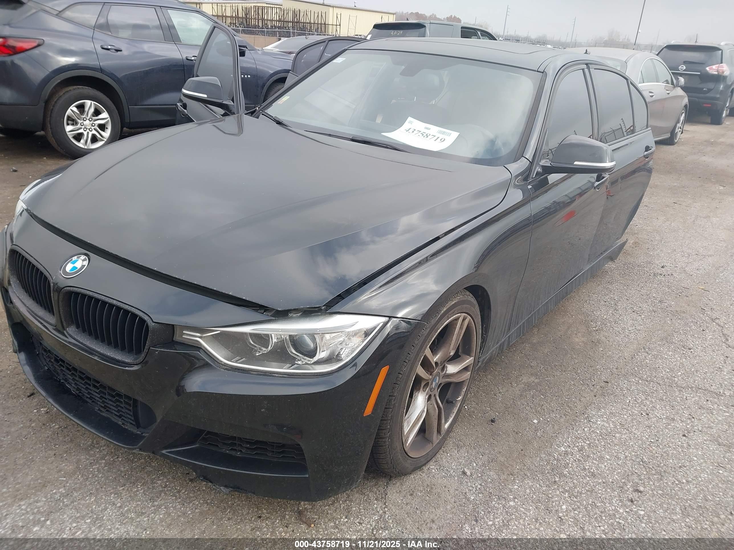 BMW 328I image 2