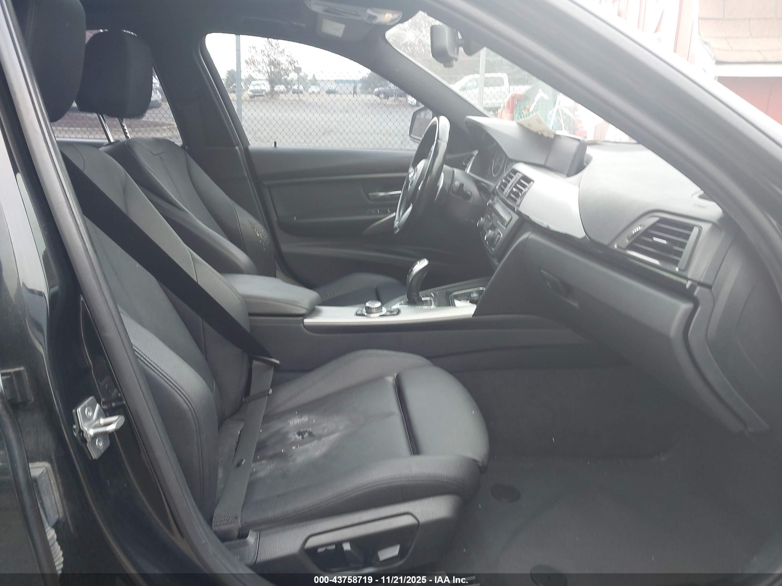 BMW 328I image 5