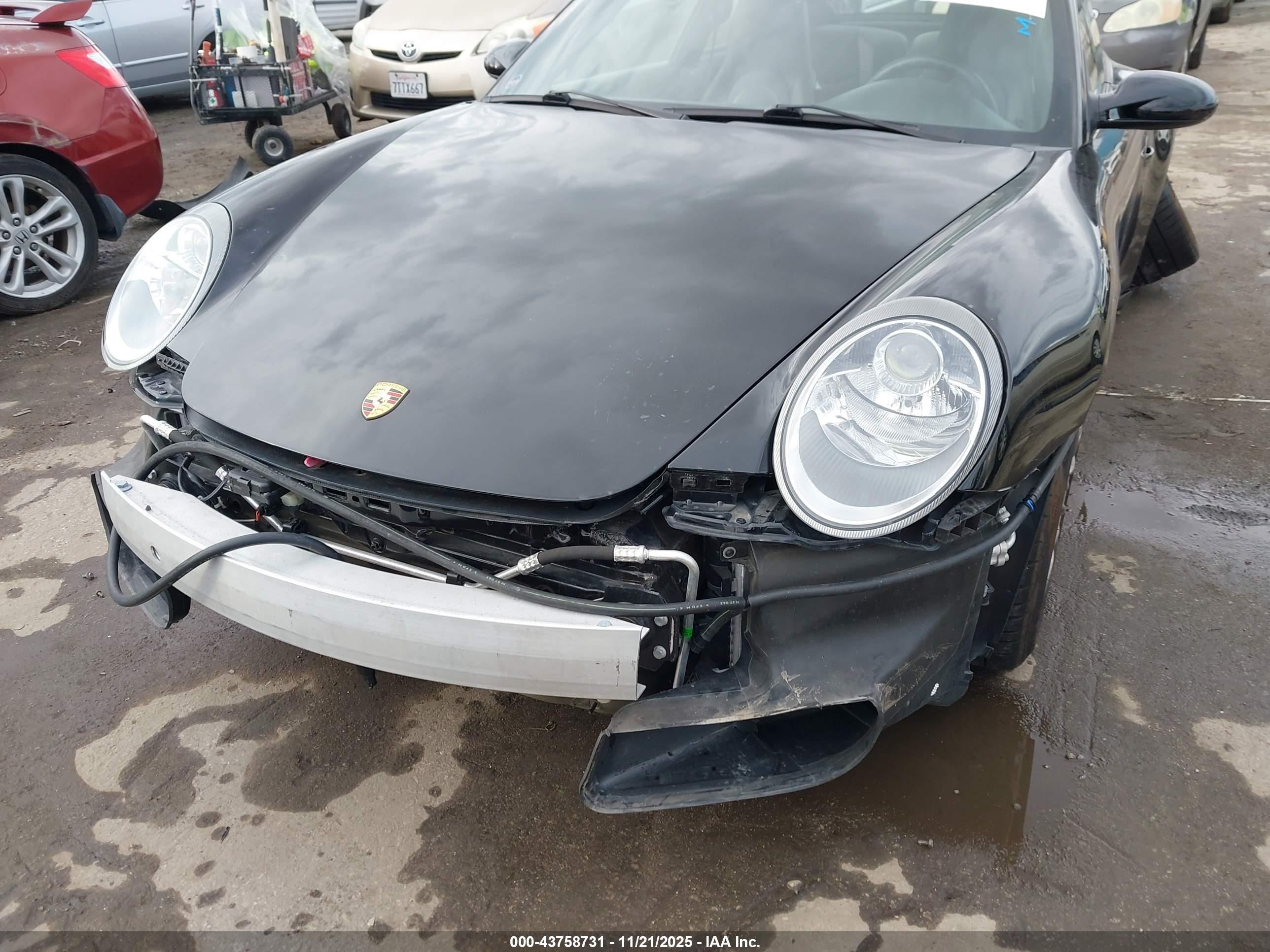 PORSCHE 911 image 6