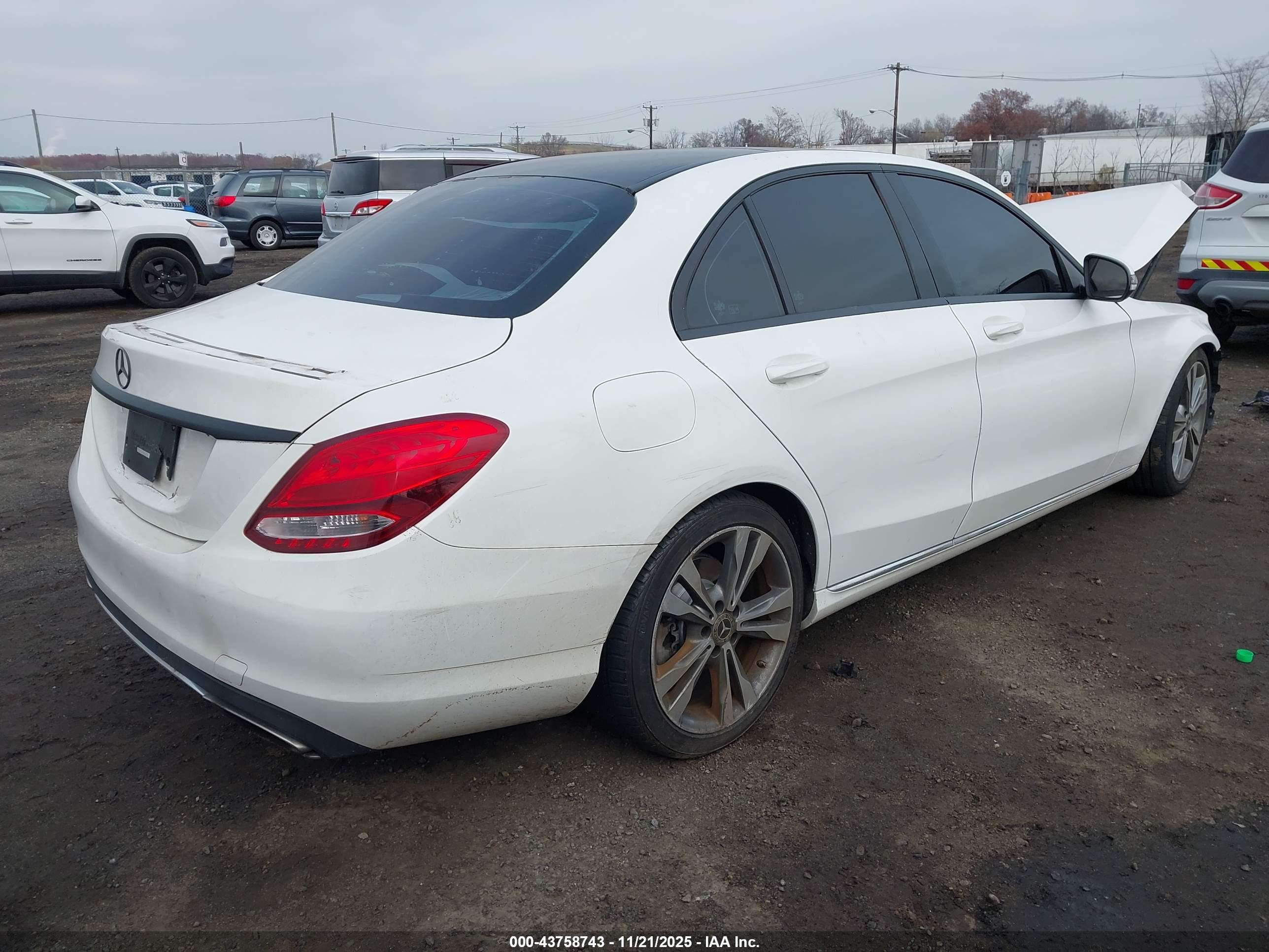 MERCEDES-BENZ C image 4
