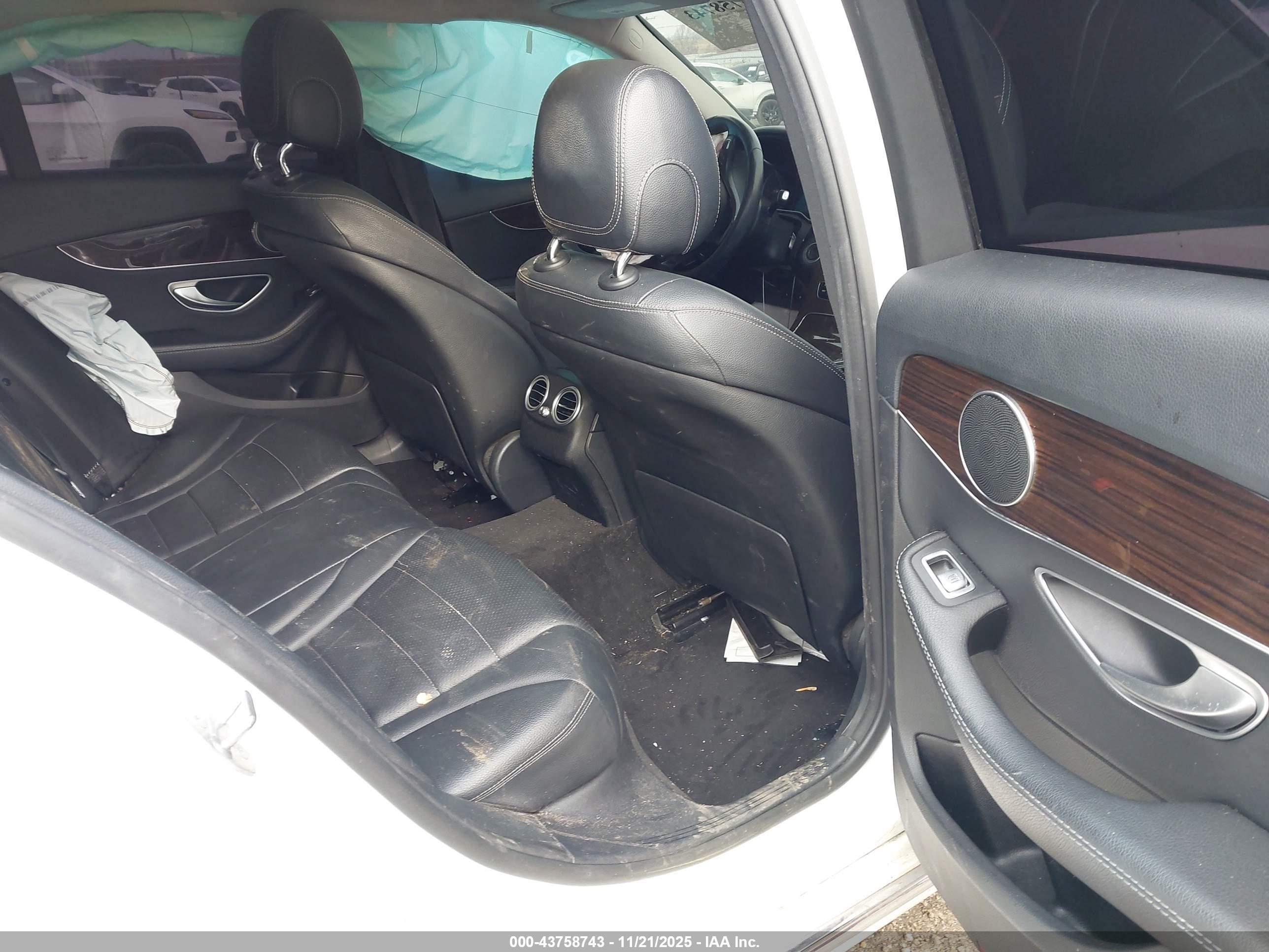 MERCEDES-BENZ C image 8