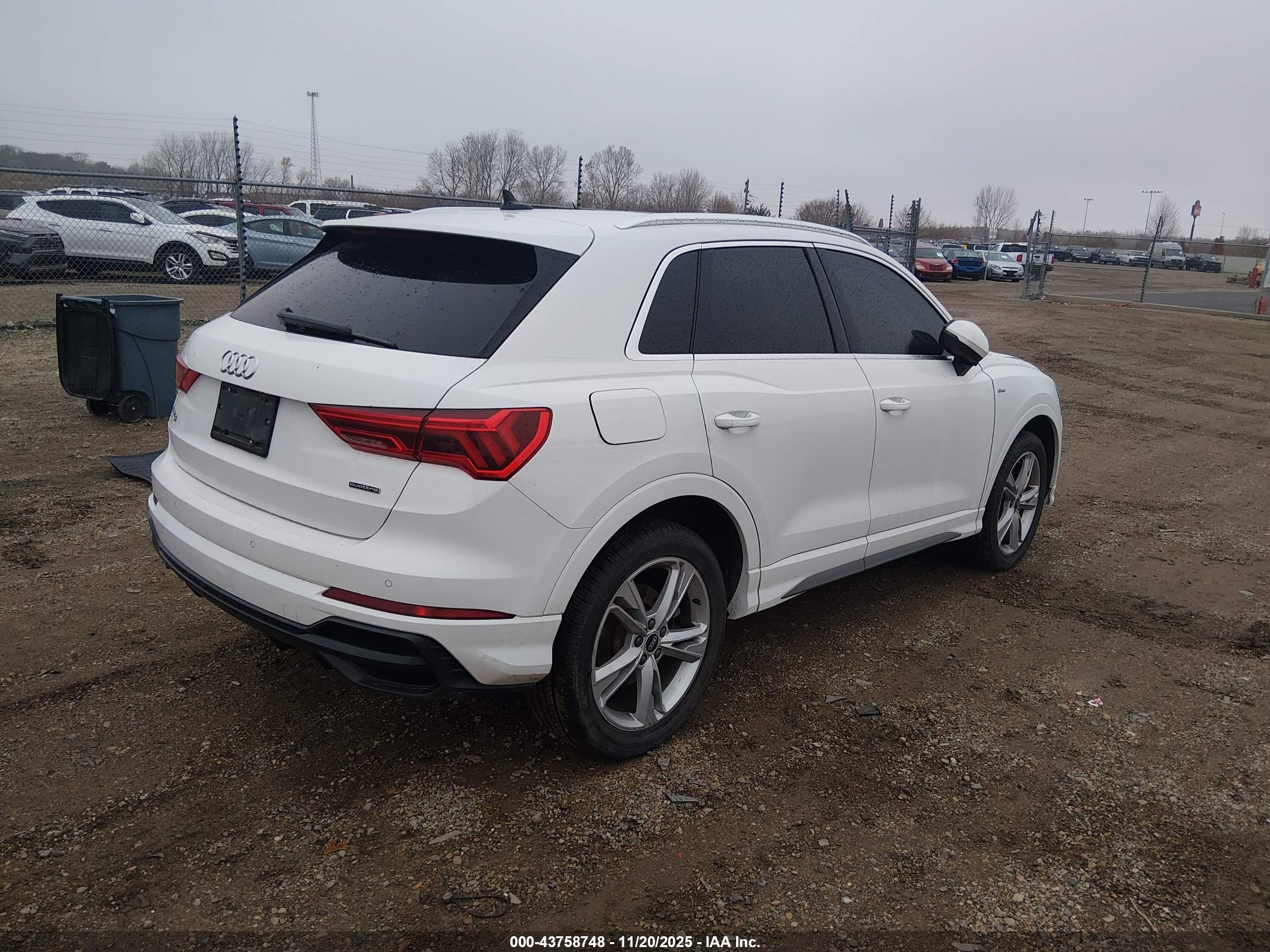 AUDI Q3 image 4