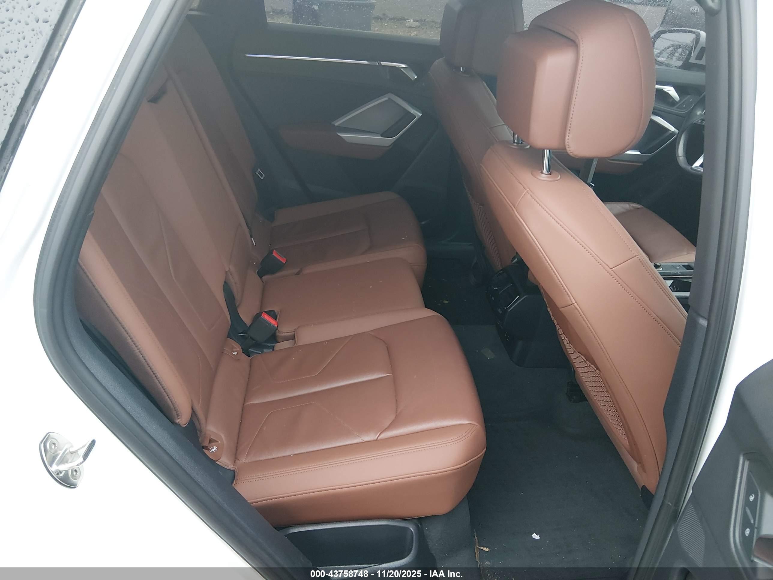 AUDI Q3 image 8