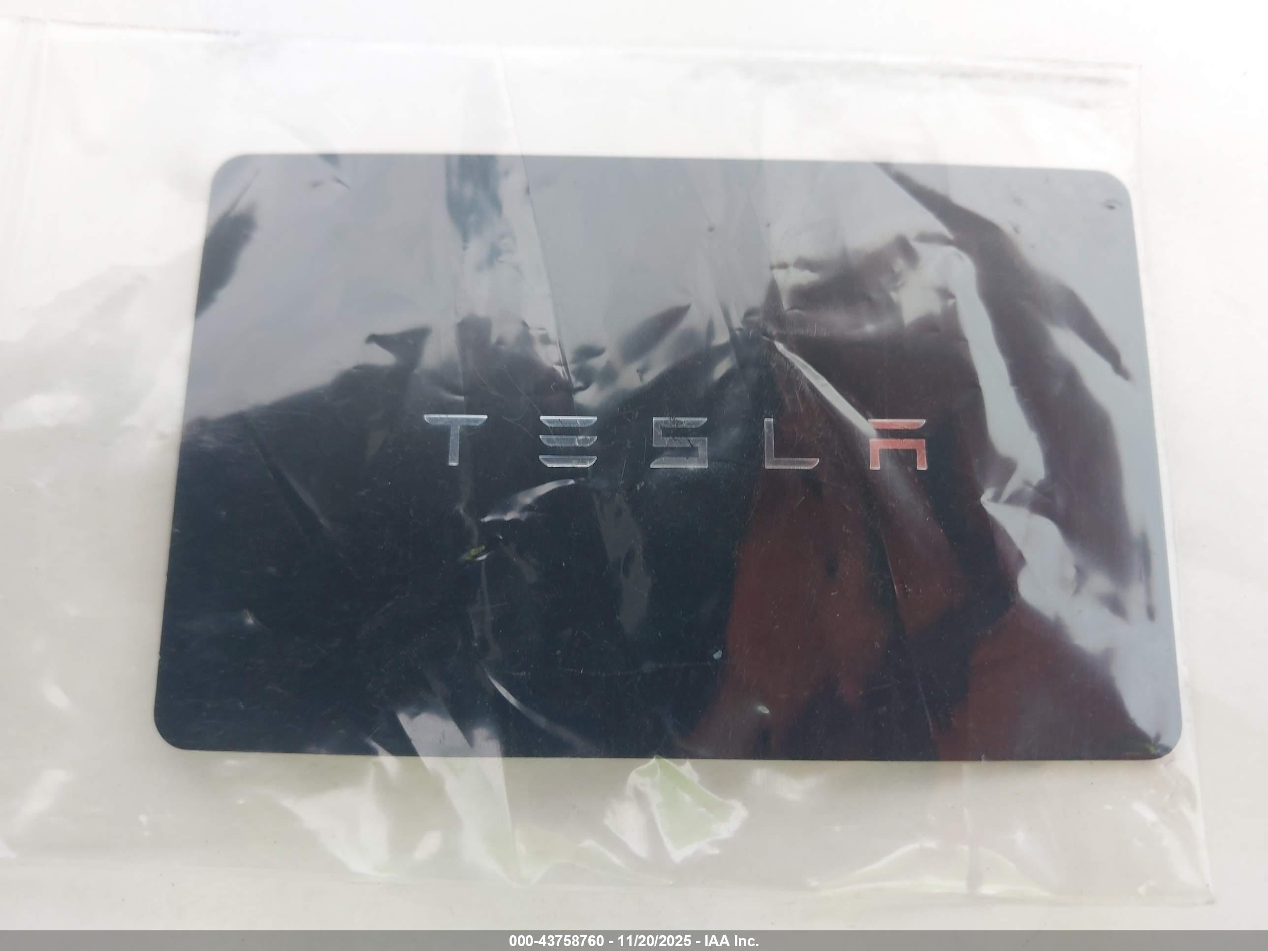TESLA MODEL image 11