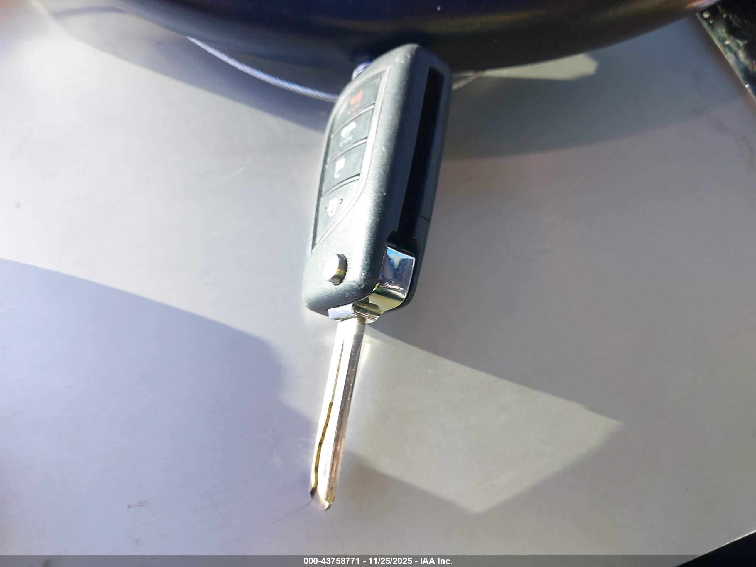 TOYOTA CAMRY image 11