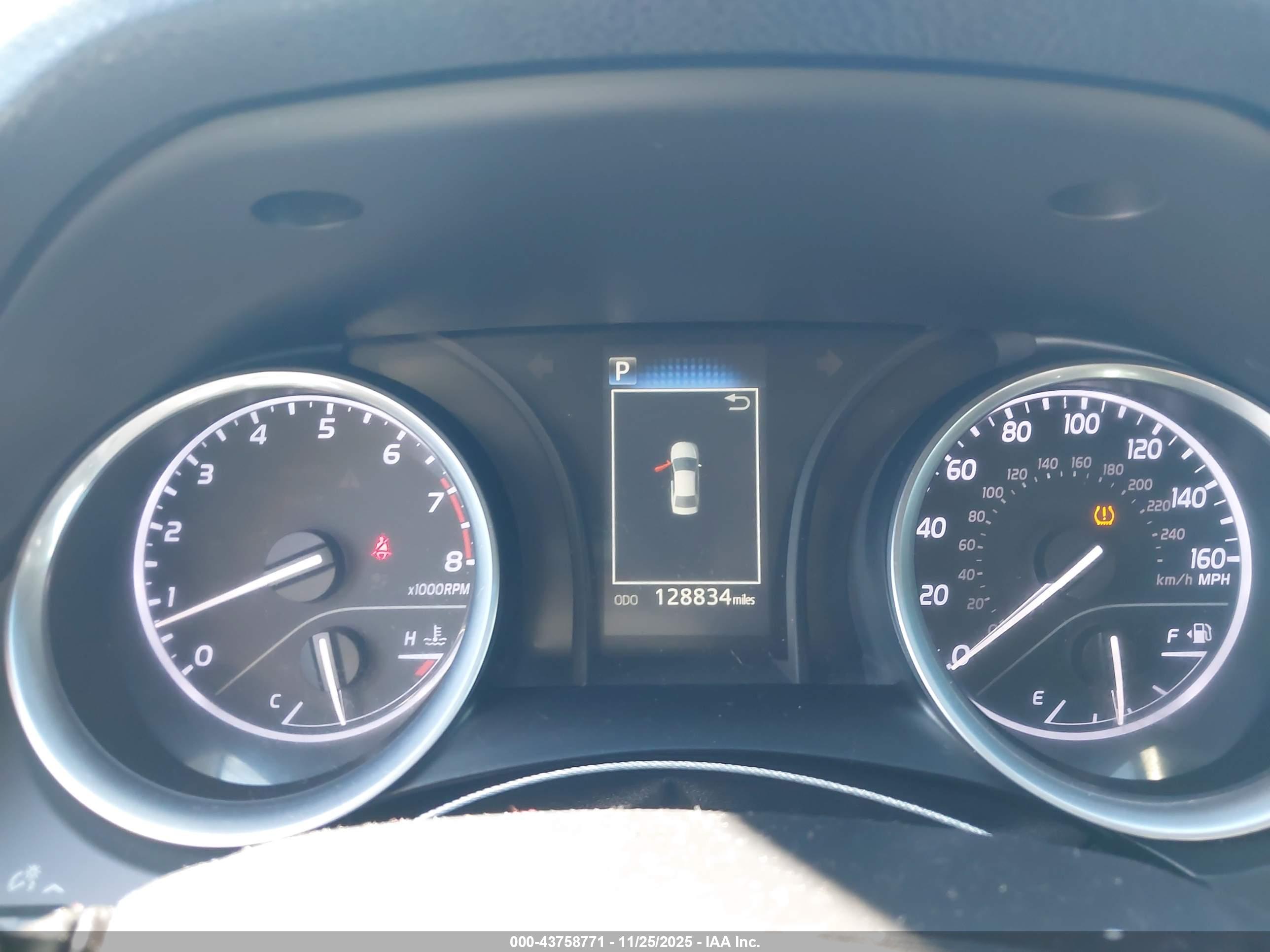 TOYOTA CAMRY image 7