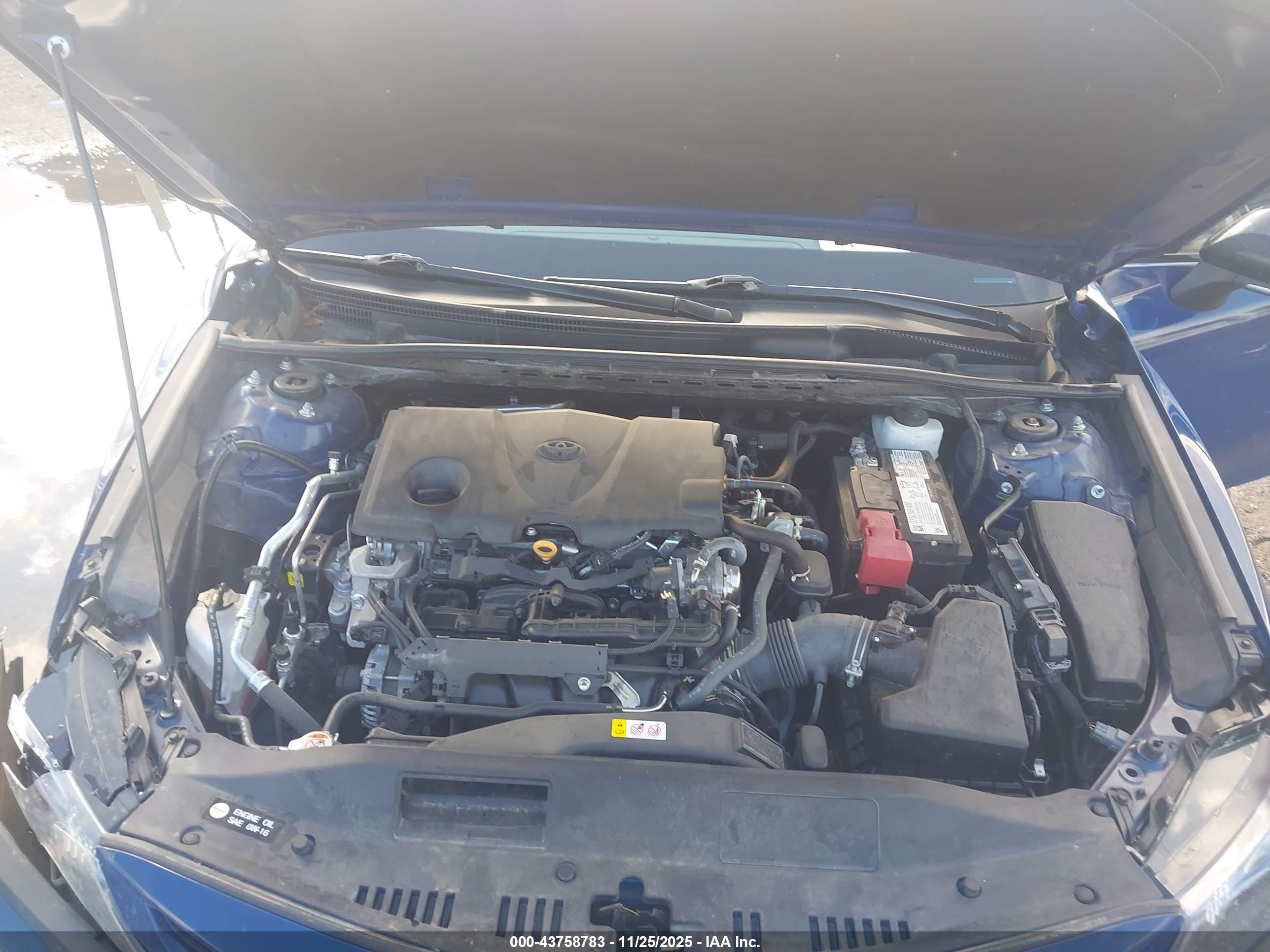 TOYOTA CAMRY image 10