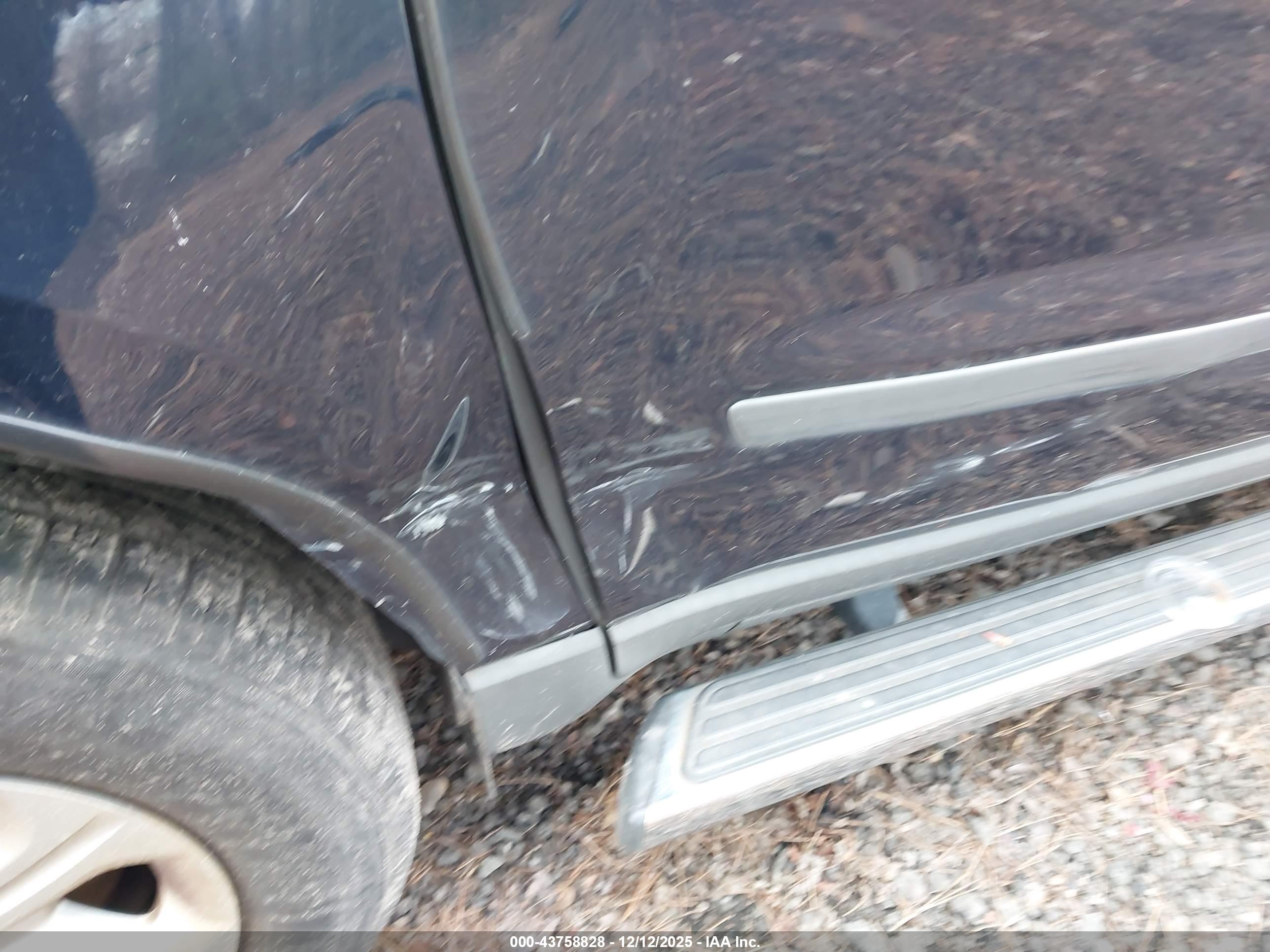CHEVROLET TRAVERSE image 6