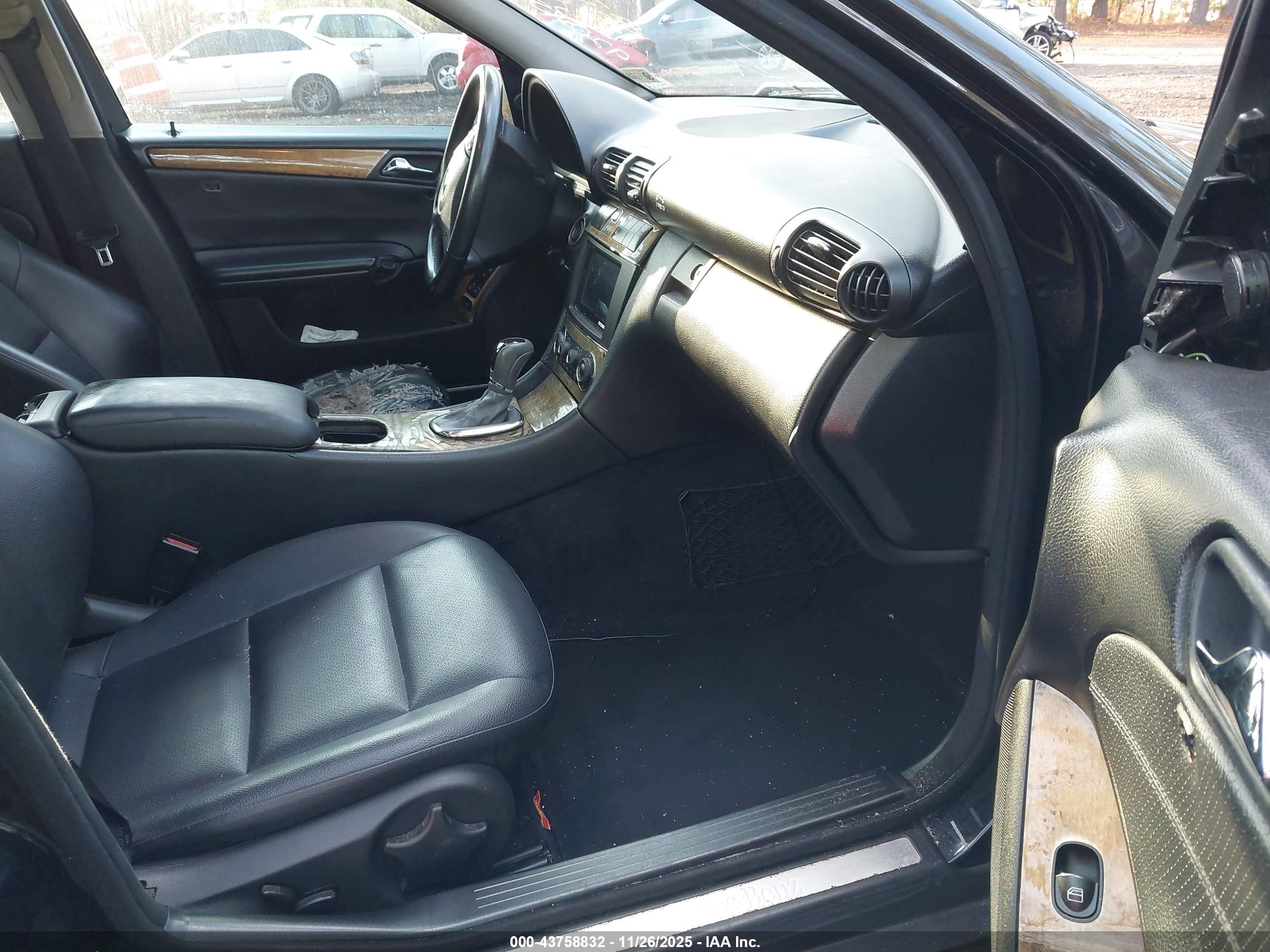 MERCEDES-BENZ C image 5