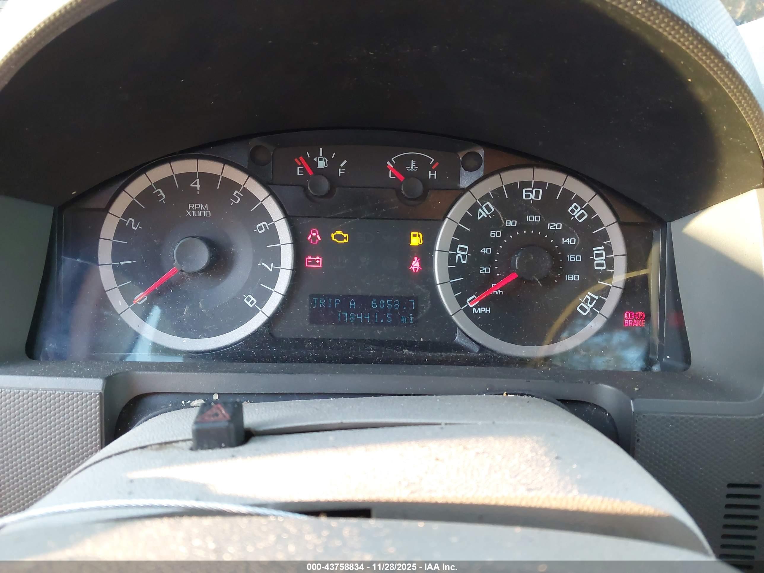 FORD ESCAPE image 7