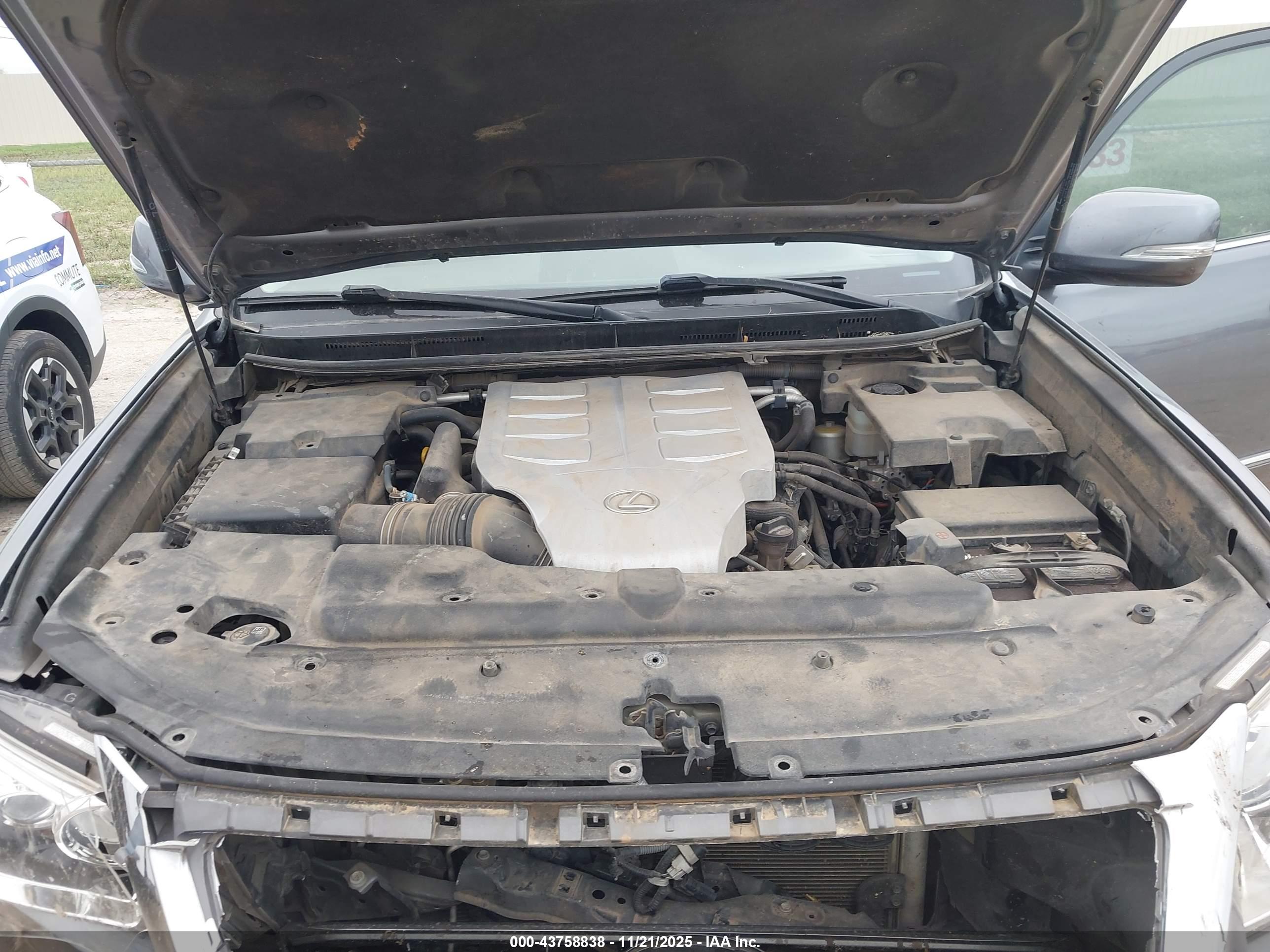 LEXUS GX image 10