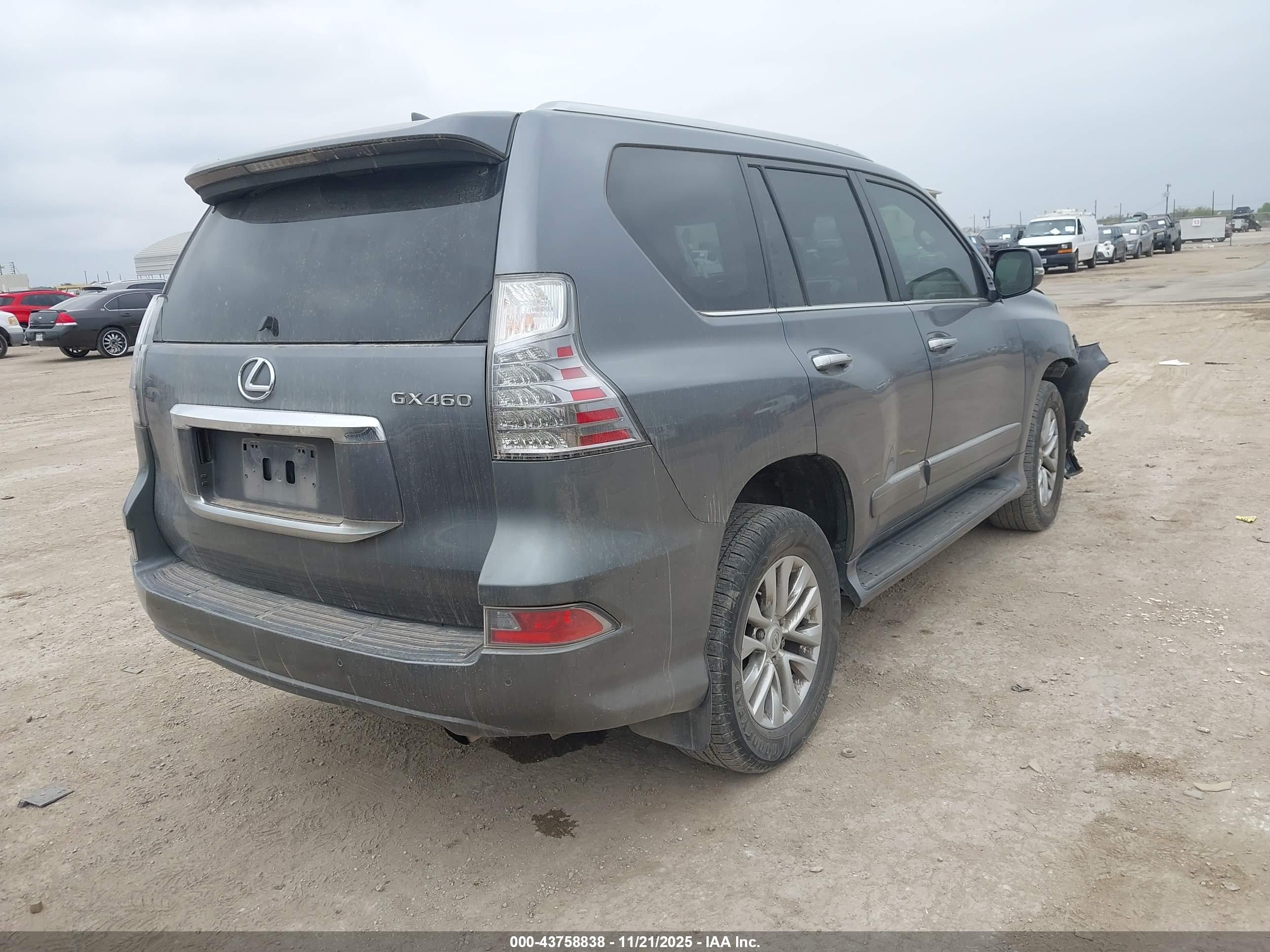 LEXUS GX image 4