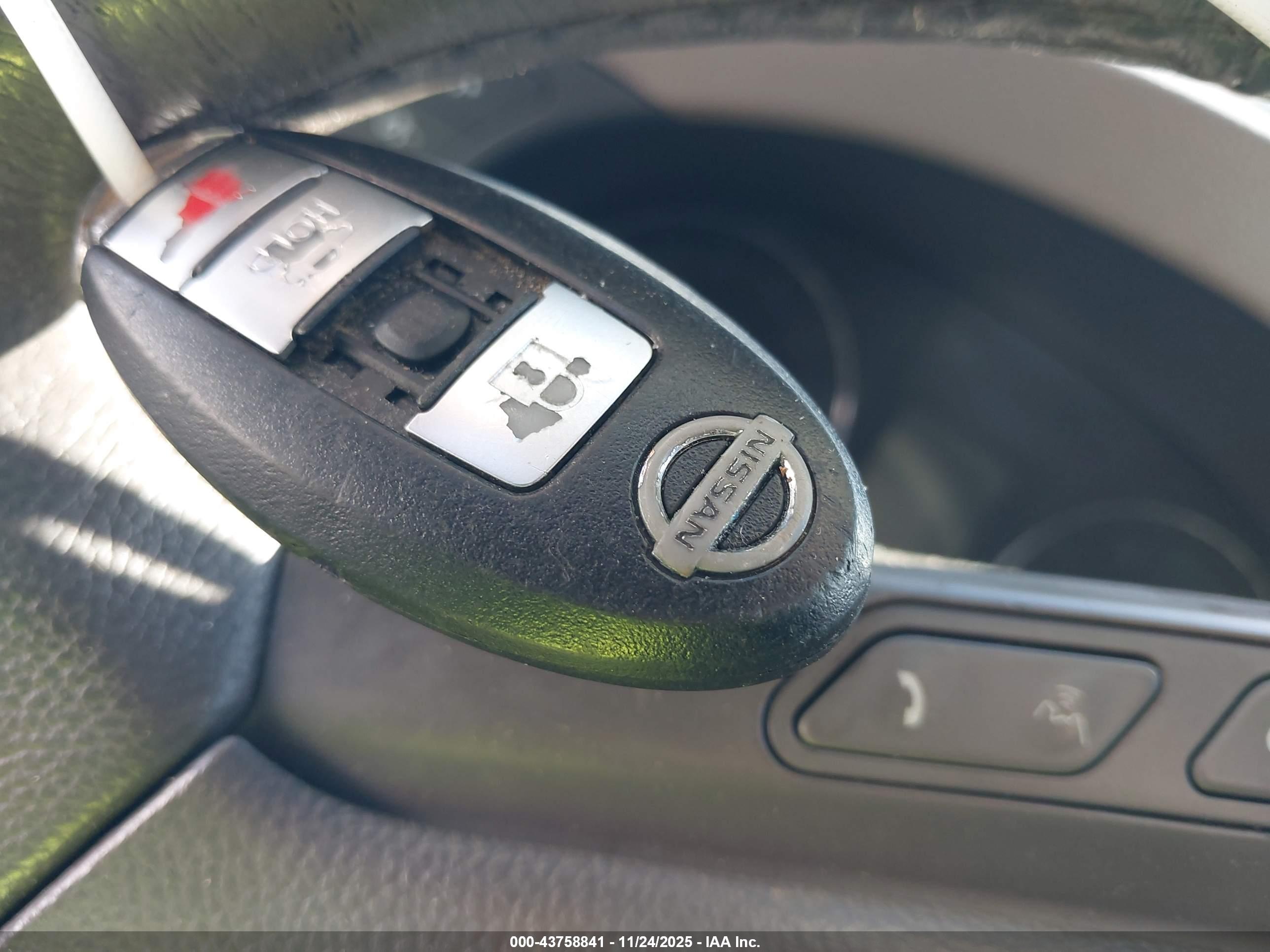 INFINITI G37X image 11