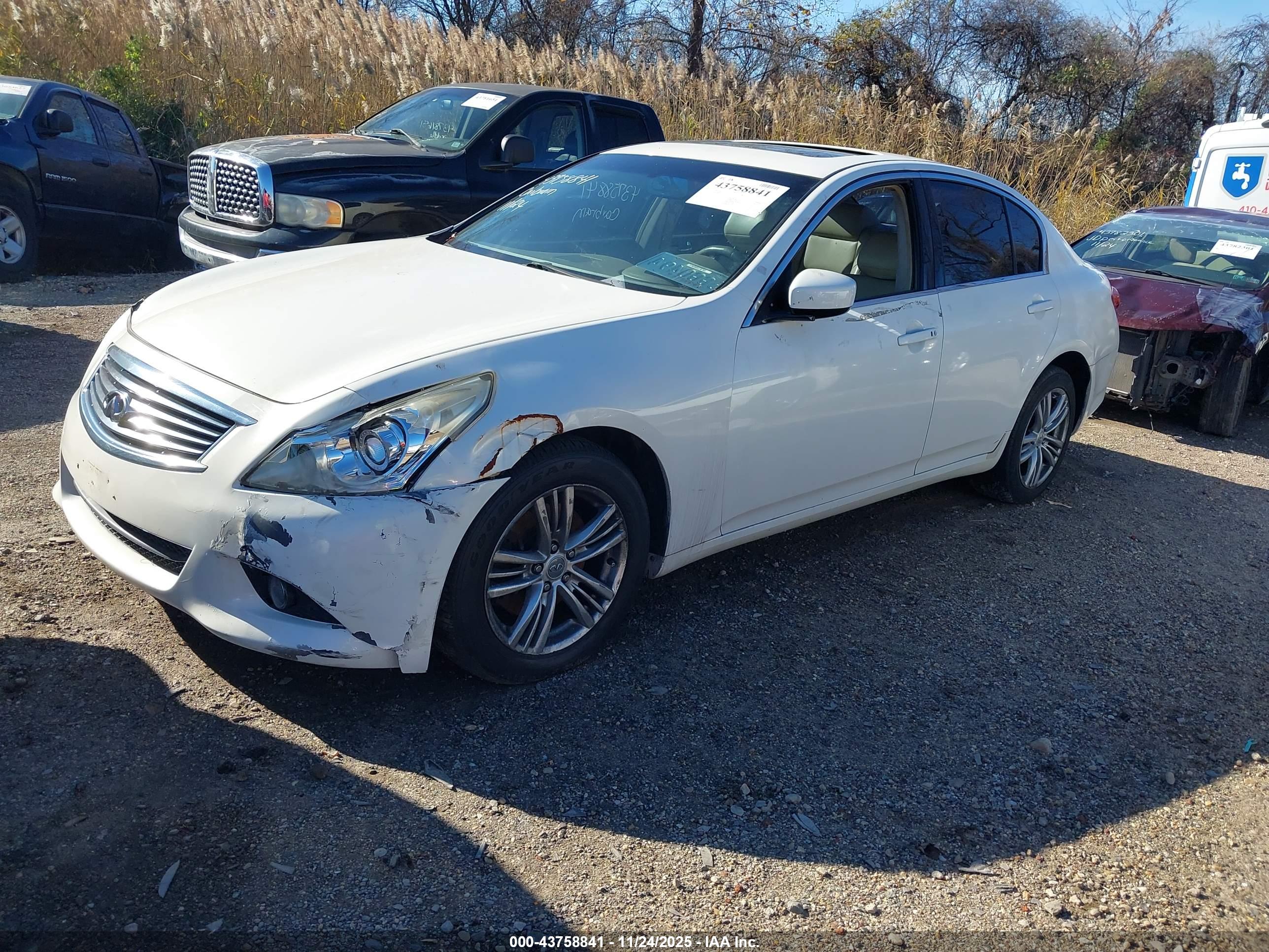 INFINITI G37X image 2