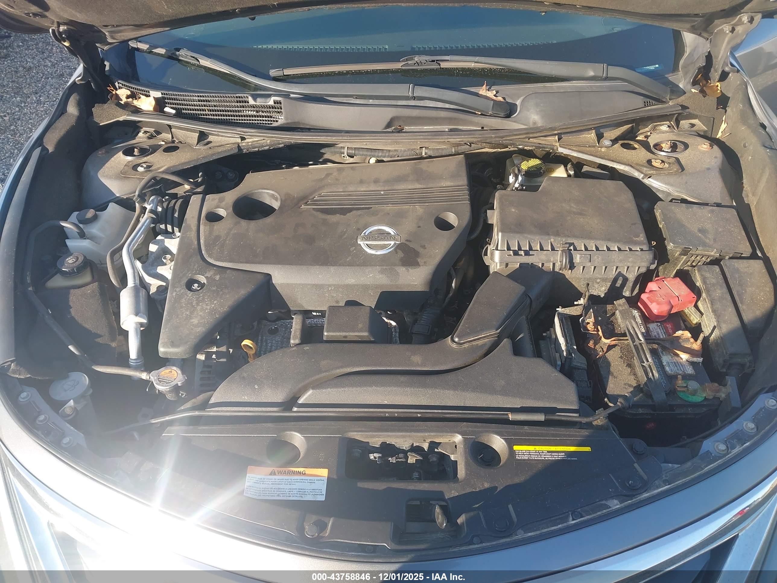 NISSAN ALTIMA image 10