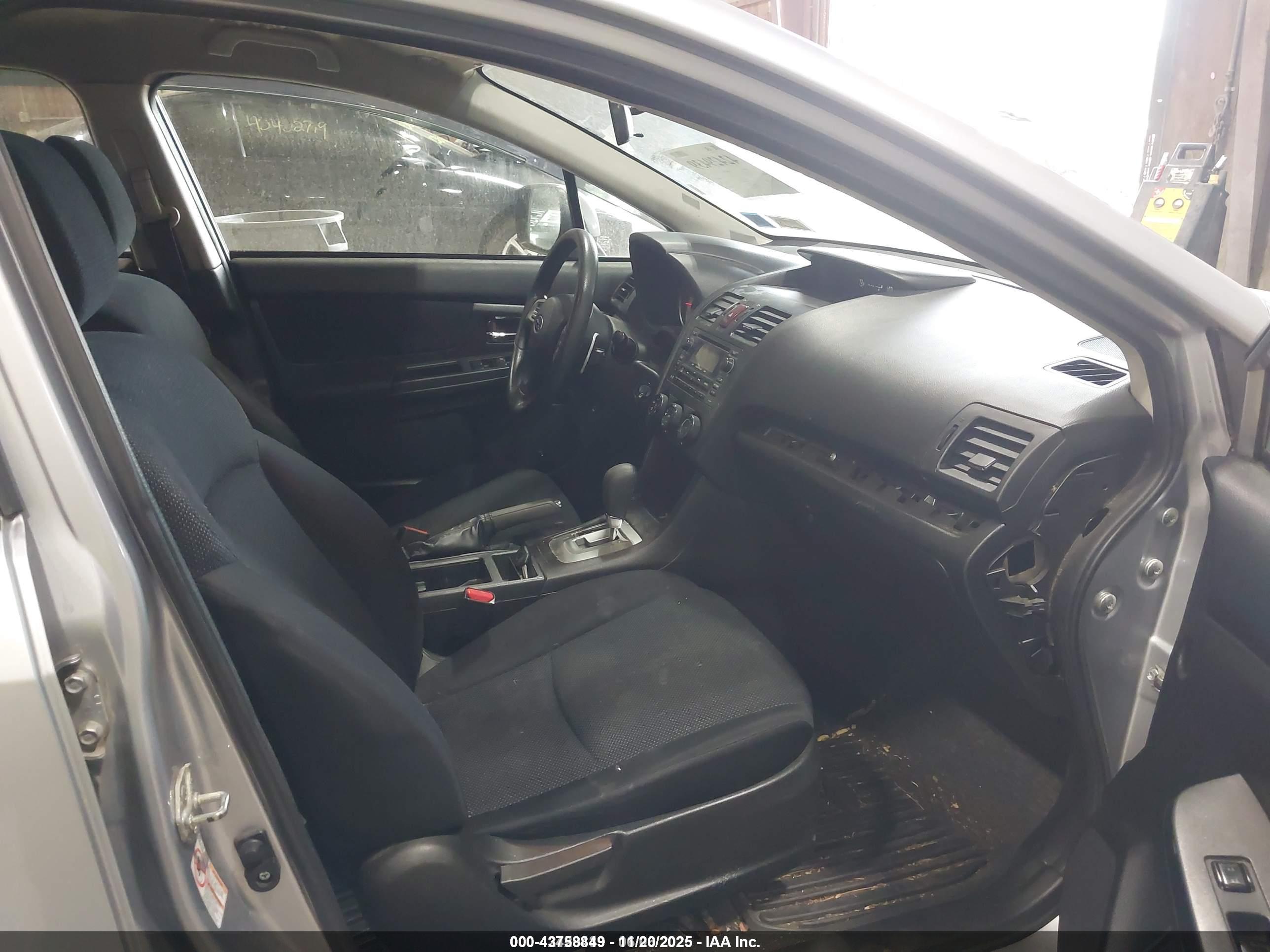 SUBARU IMPREZA image 5