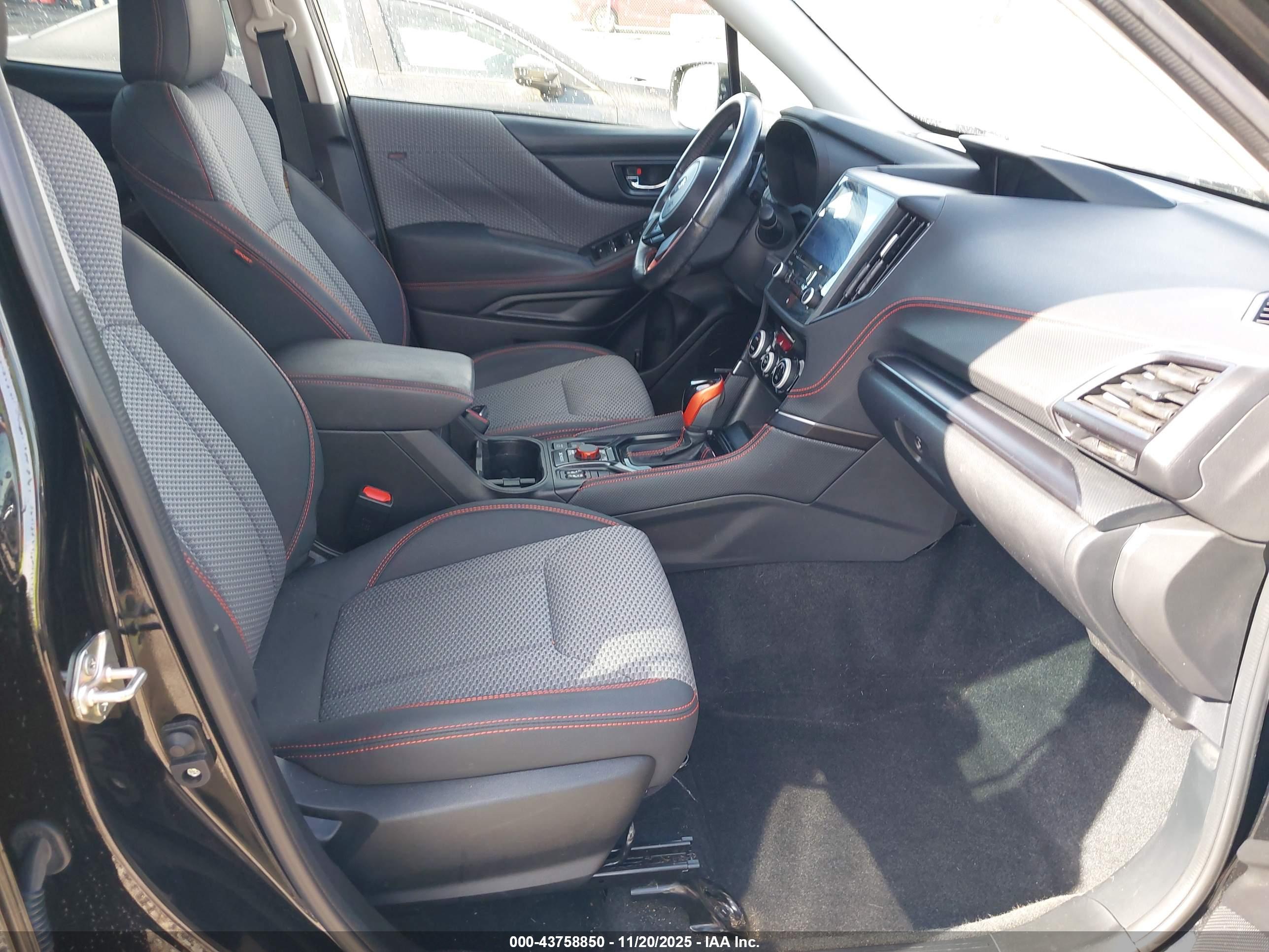 SUBARU FORESTER image 5