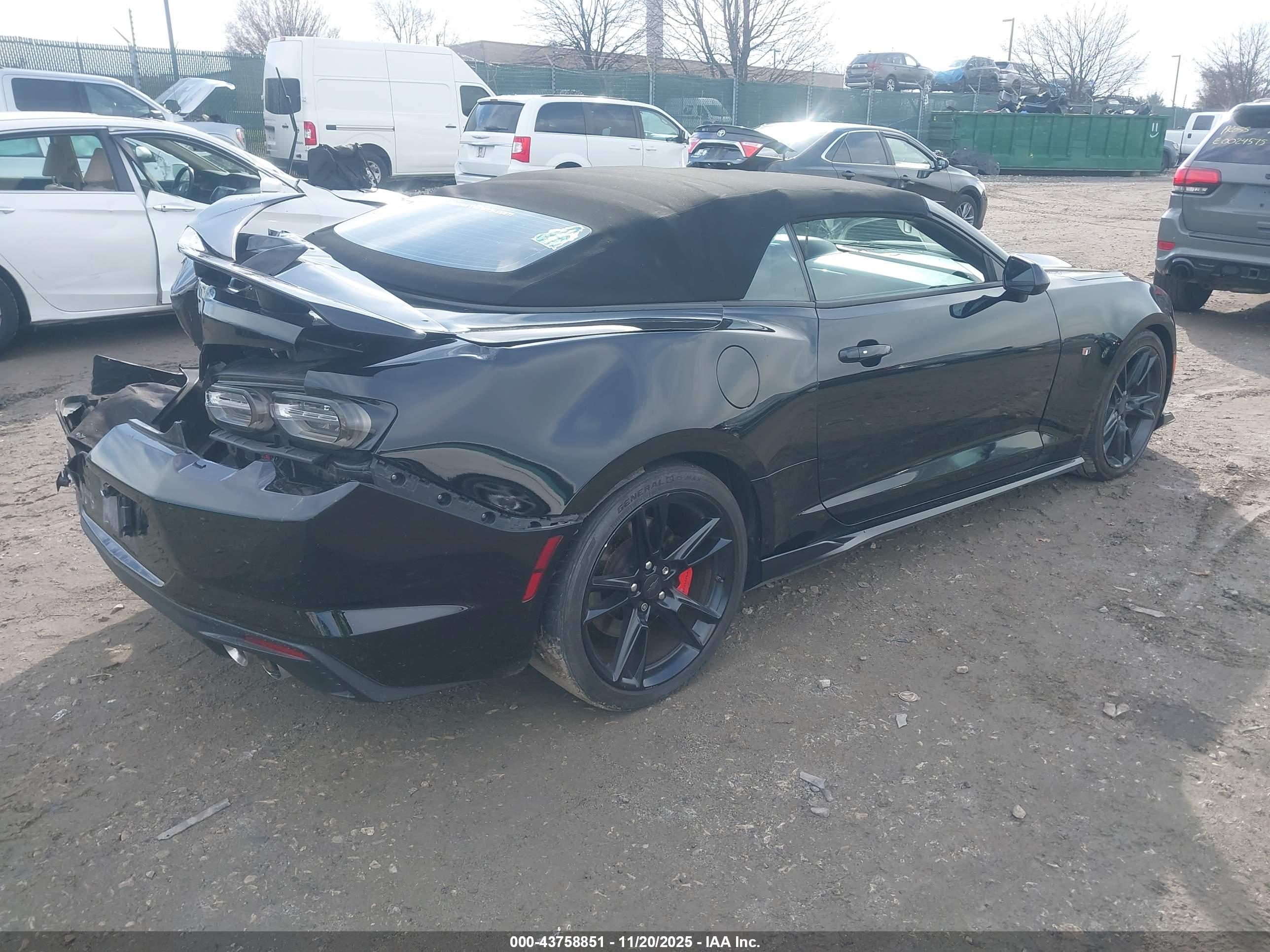 CHEVROLET CAMARO image 4