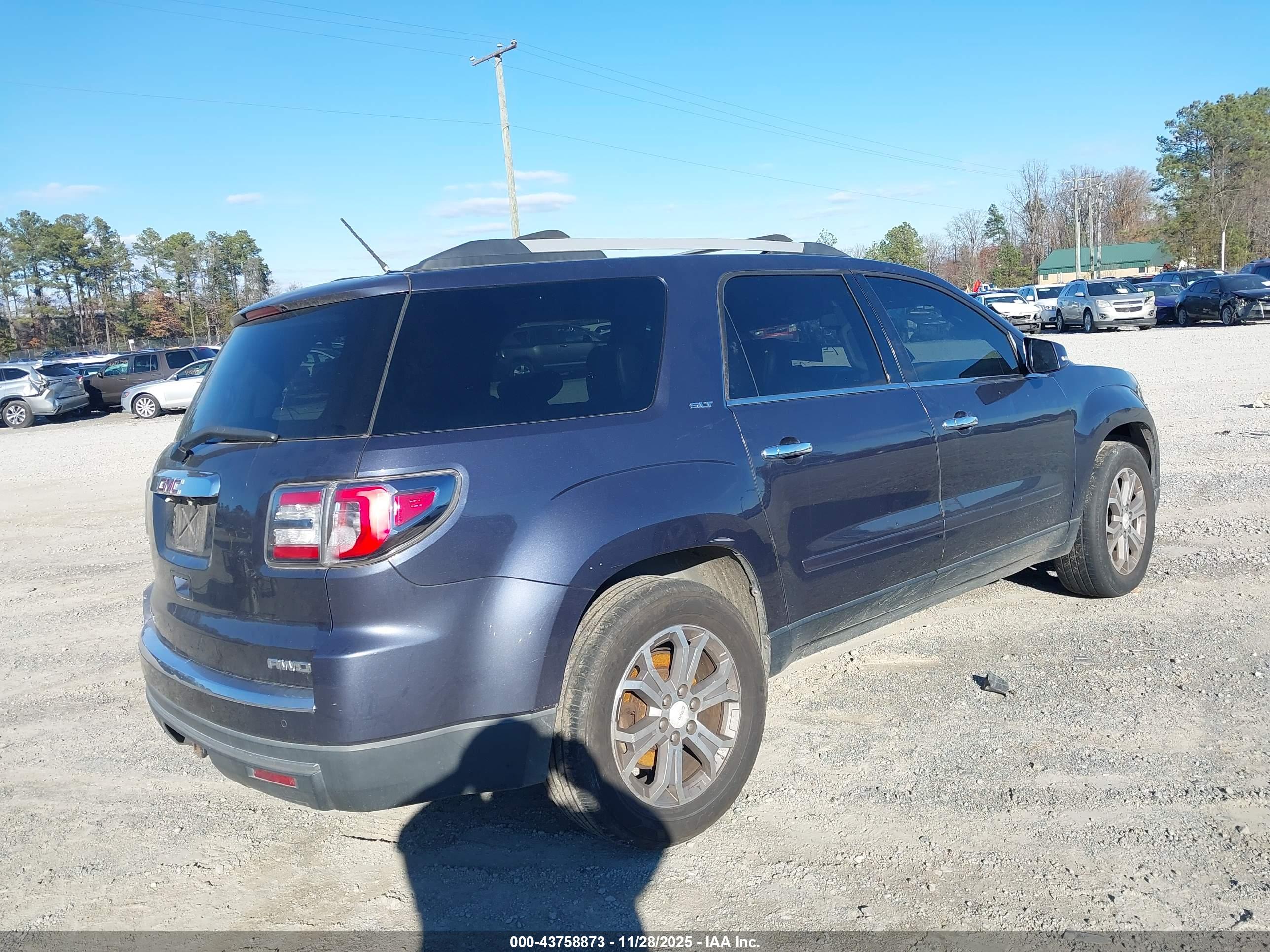 GMC ACADIA image 4