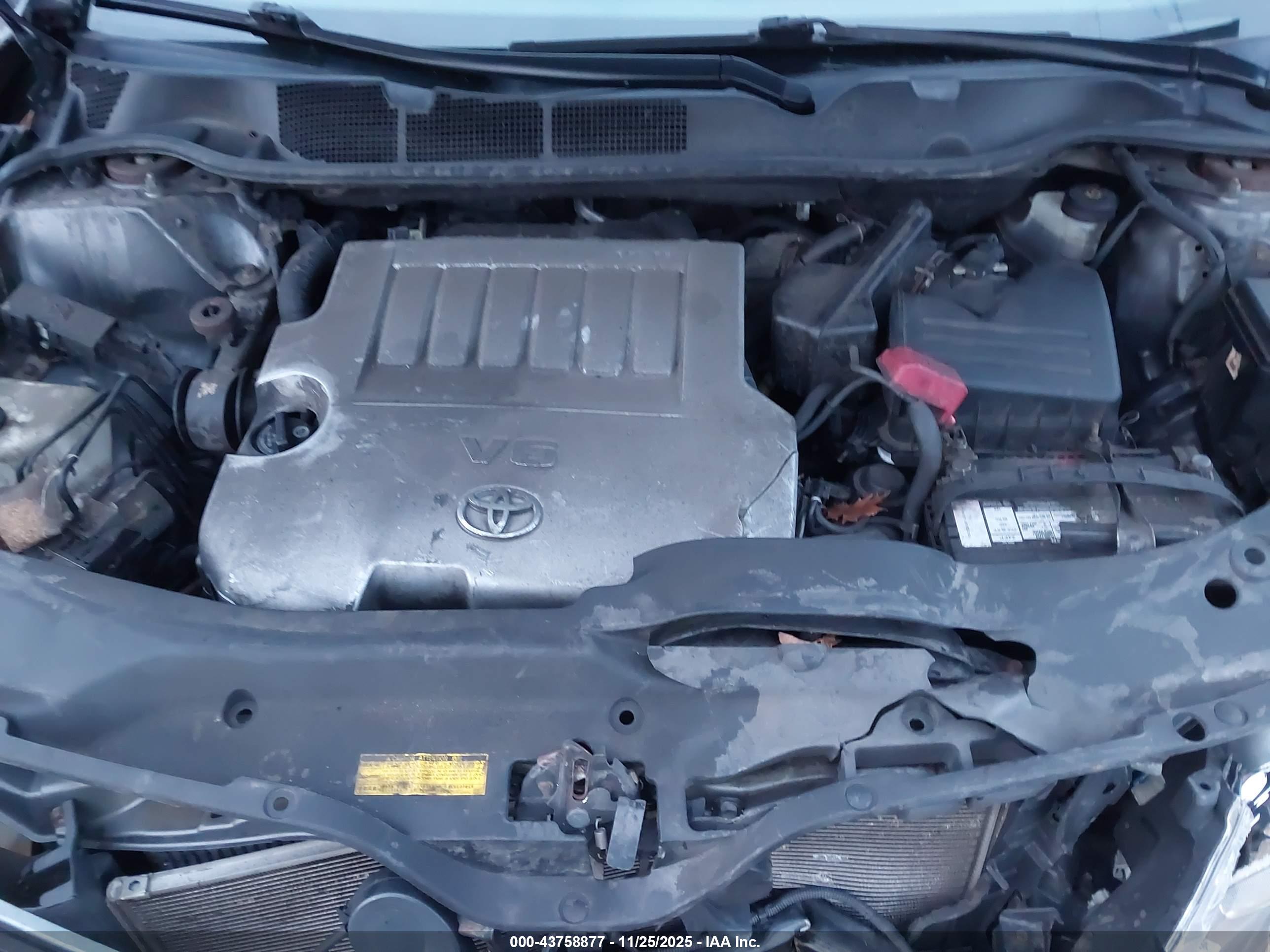 TOYOTA VENZA image 10