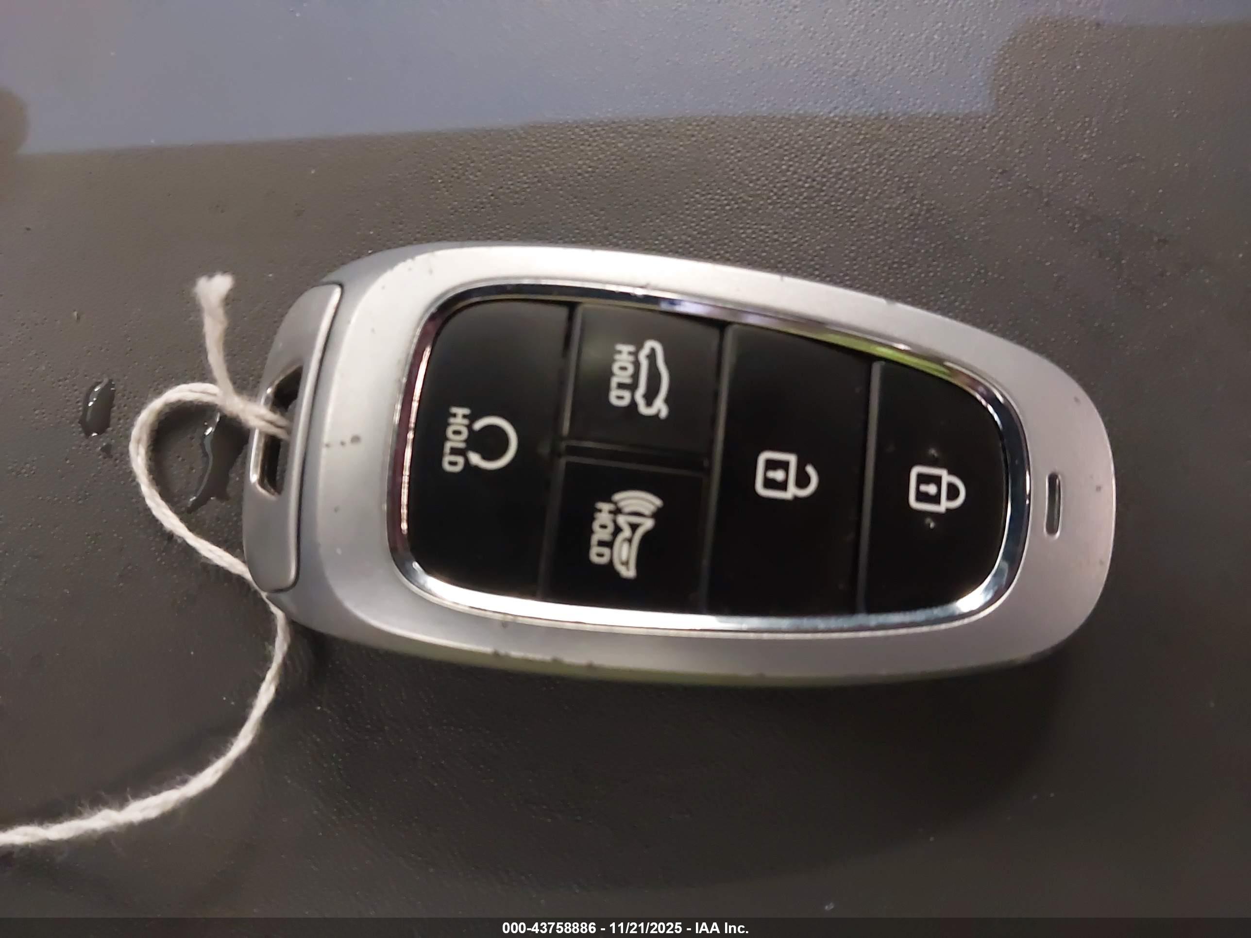 HYUNDAI SONATA image 11