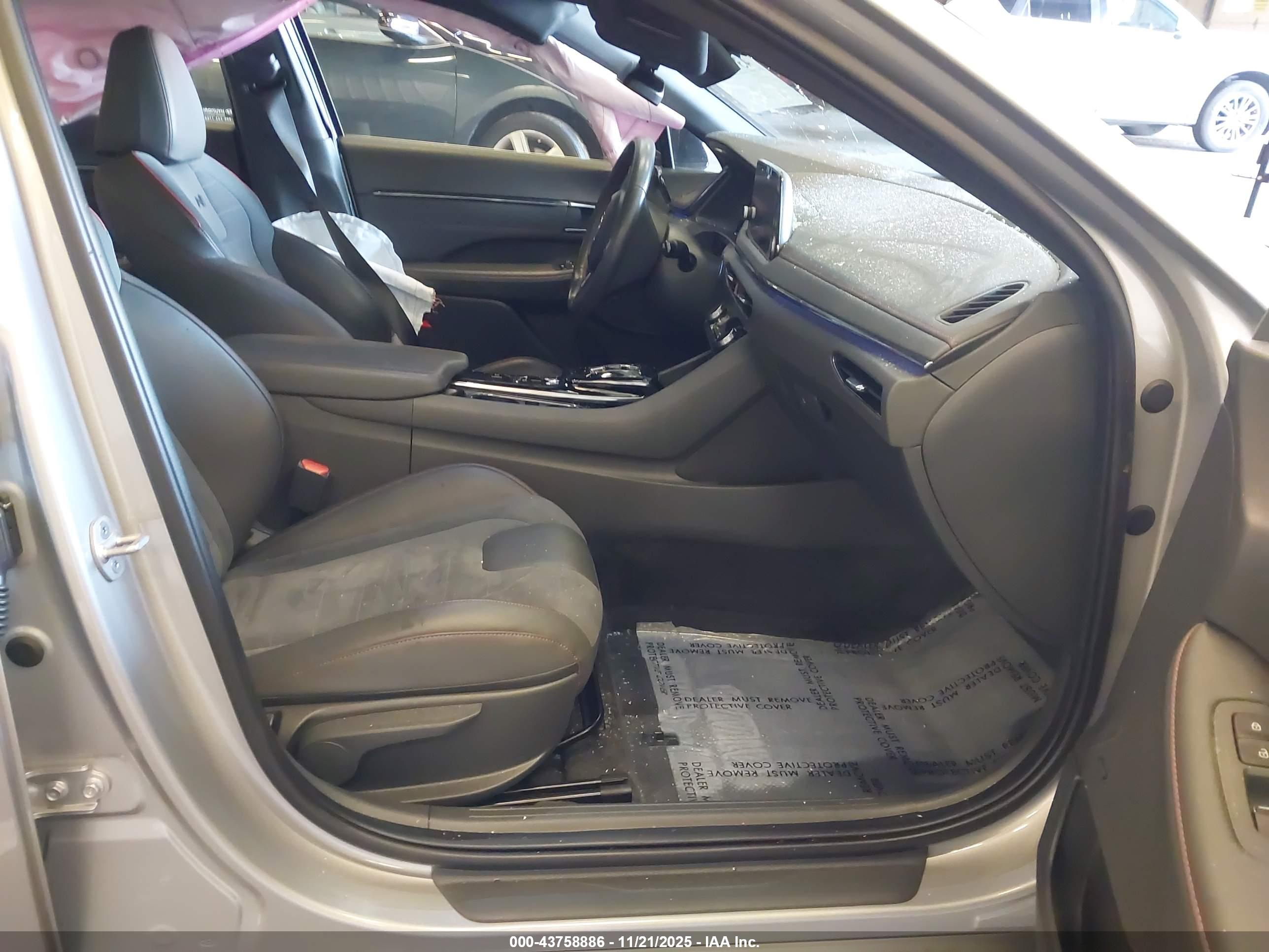HYUNDAI SONATA image 5